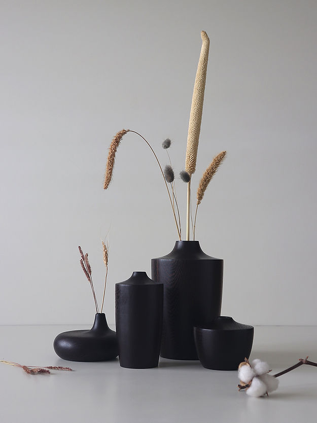 Knight V18 Set of 4 - Black / Vengai / Large: 5x5x3.25 inches& Medium: 2.25x2.25x6 inches& Small: 3x3x4 inches - Decor