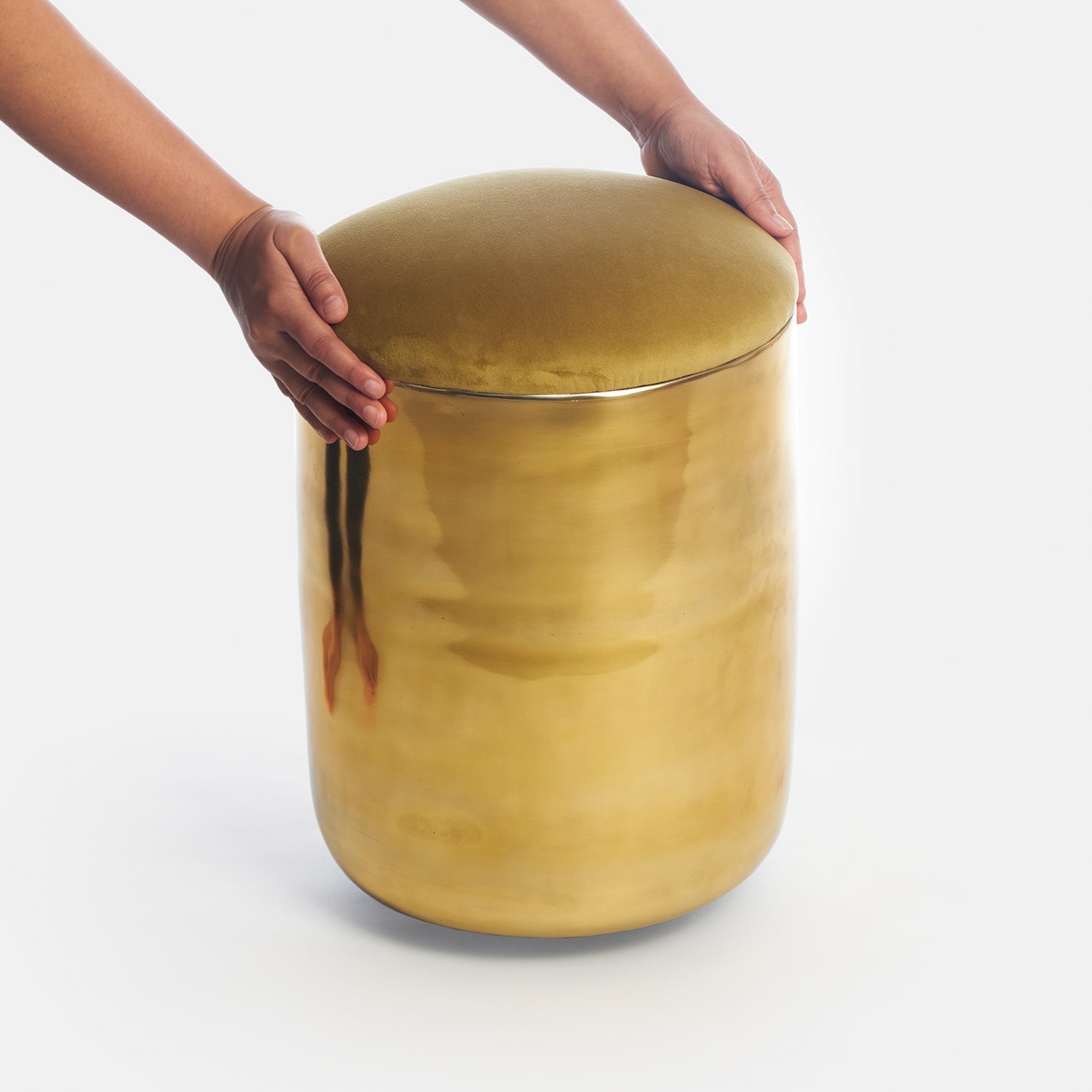 Leo Stool - Gold / Aluminium / 10.5’’ x 10.5’’ x 14.5’’ - Indoor Furniture