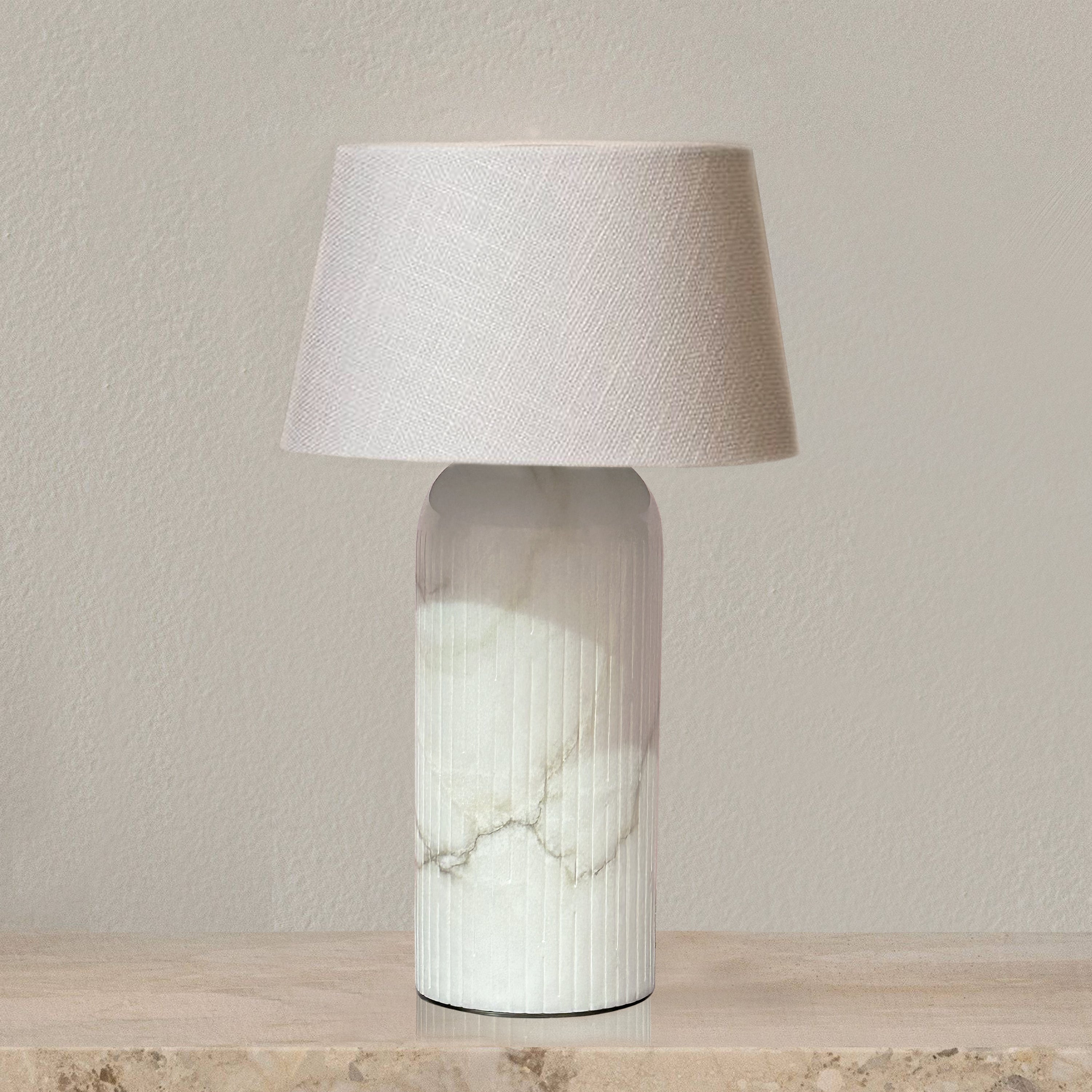 Line’On It - Conical Table Lamp - Sade Dia: 310mm, Base Dia: 150mm, H: 500 mm / Offwhite / Stainless Steel - Lighting