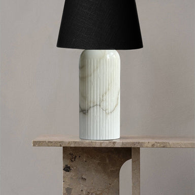 Line’On It - Conical Table Lamp - Sade Dia: 310mm, Base Dia: 150mm, H: 500 mm / Black / Stainless Steel - Lighting