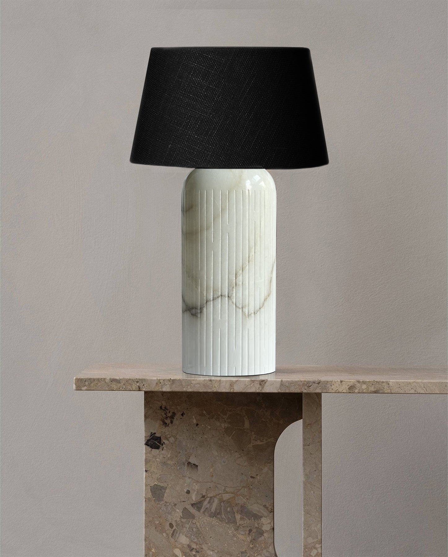 Line’On It - Conical Table Lamp - Sade Dia: 310mm, Base Dia: 150mm, H: 500 mm / Black / Stainless Steel - Lighting
