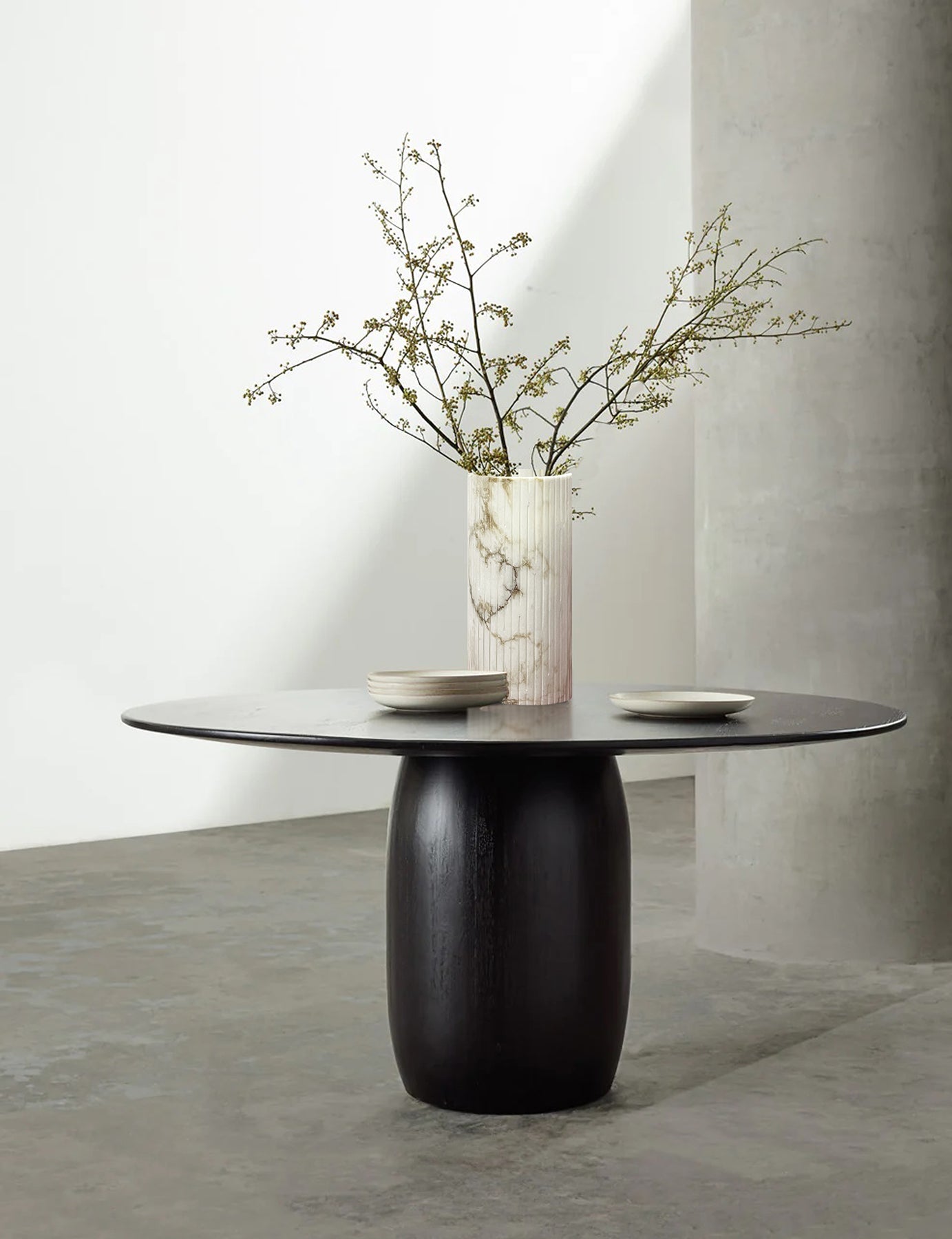 Line’On It - Vase - Large (Dia: 160mm H: 330mm) / Alabaster - Decor