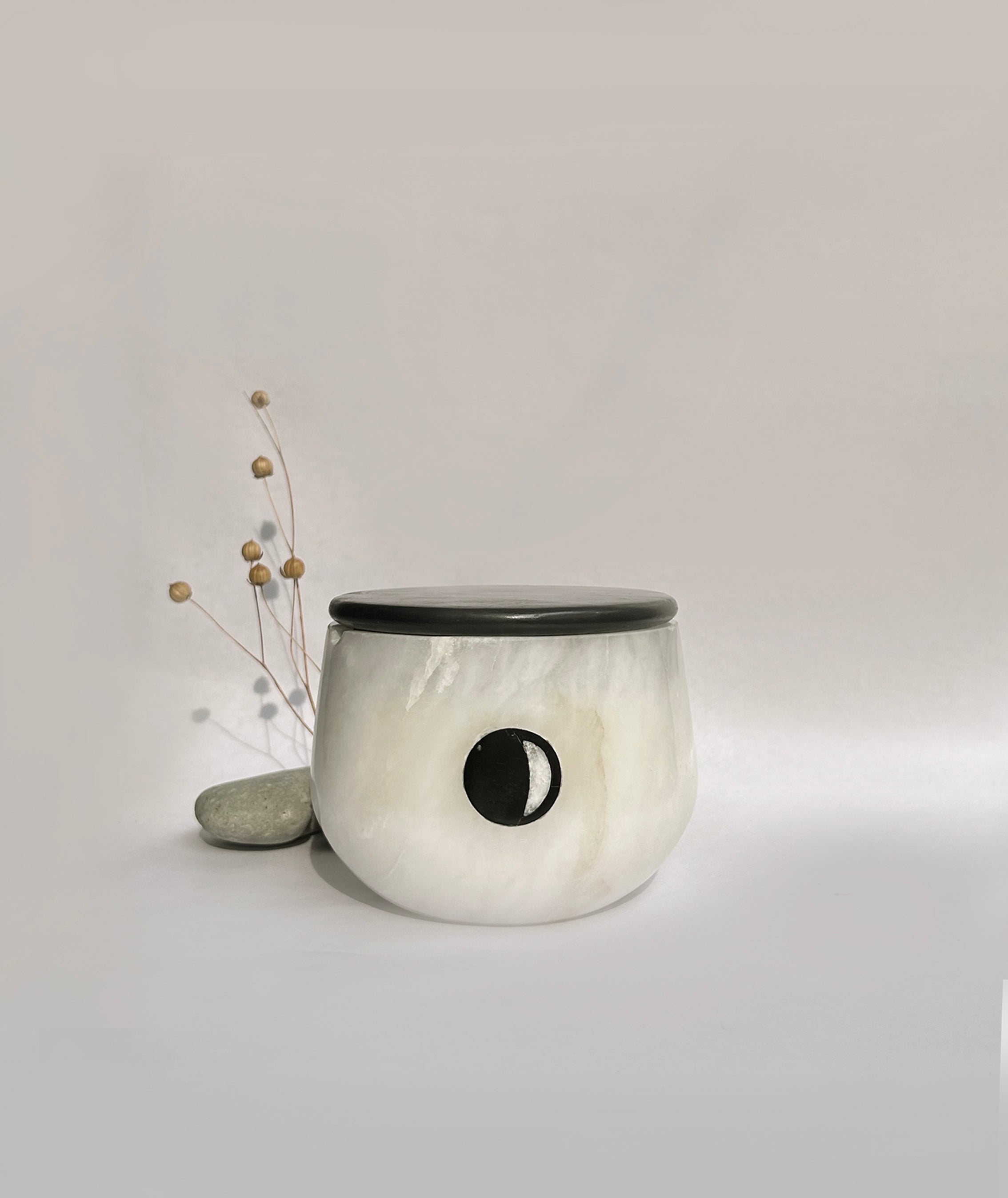 Lunar Scented Candle - Decor