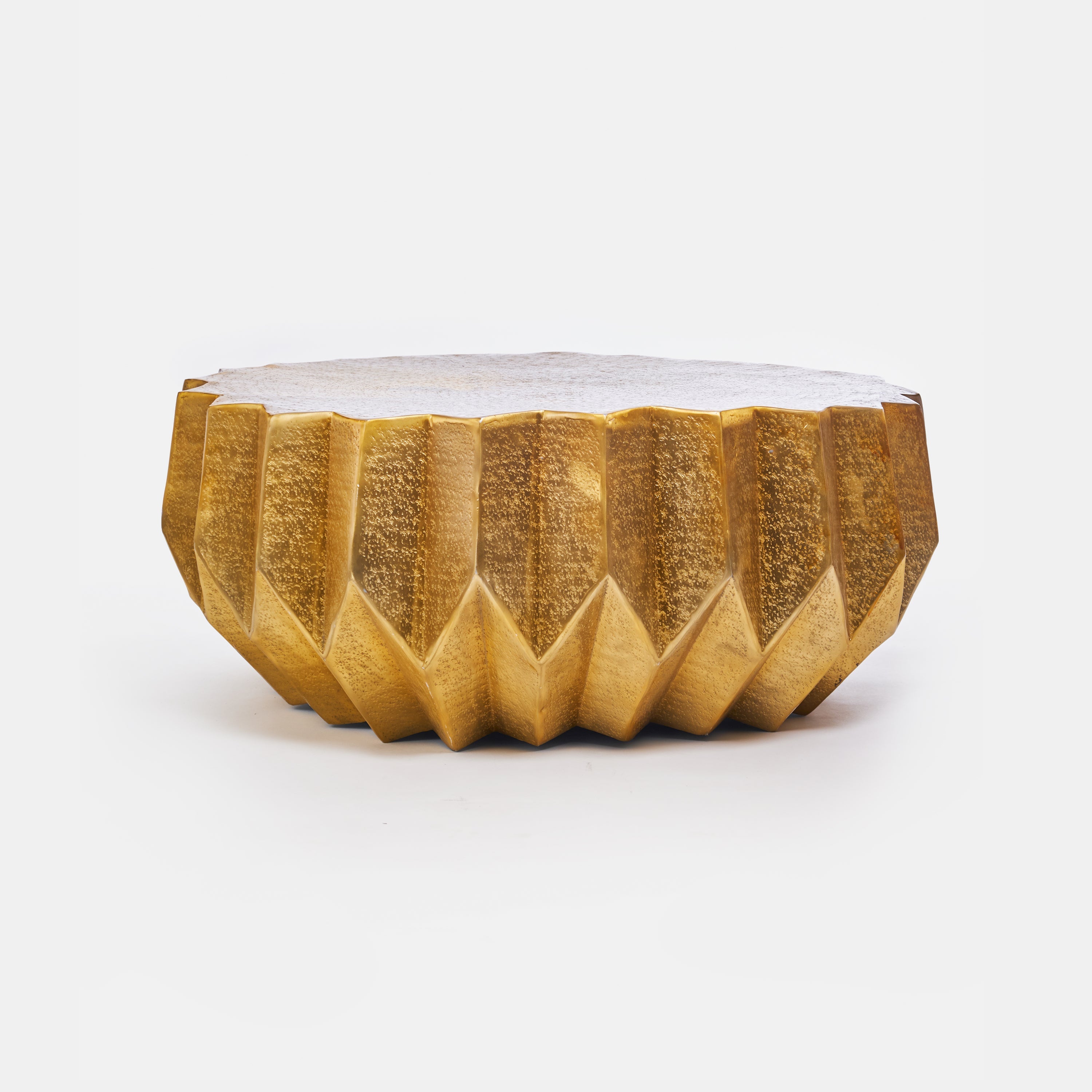 Marrakesh Coffee Table - Antique Brass / Aluminium / 36.5 ’ x 36.5’’ x 15 ’ - Indoor Furniture