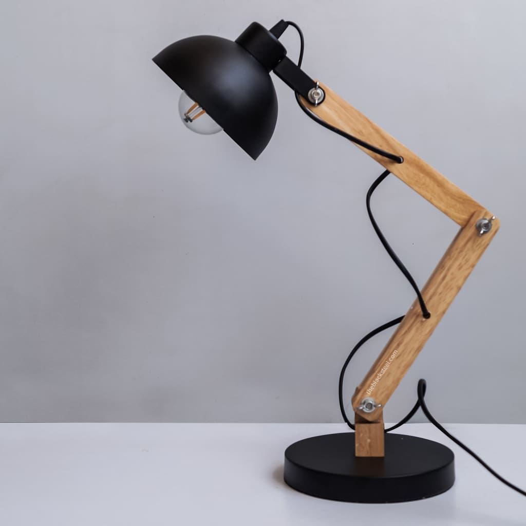 Mid-Century Essential Desk Lamp In Black Metal And Wood