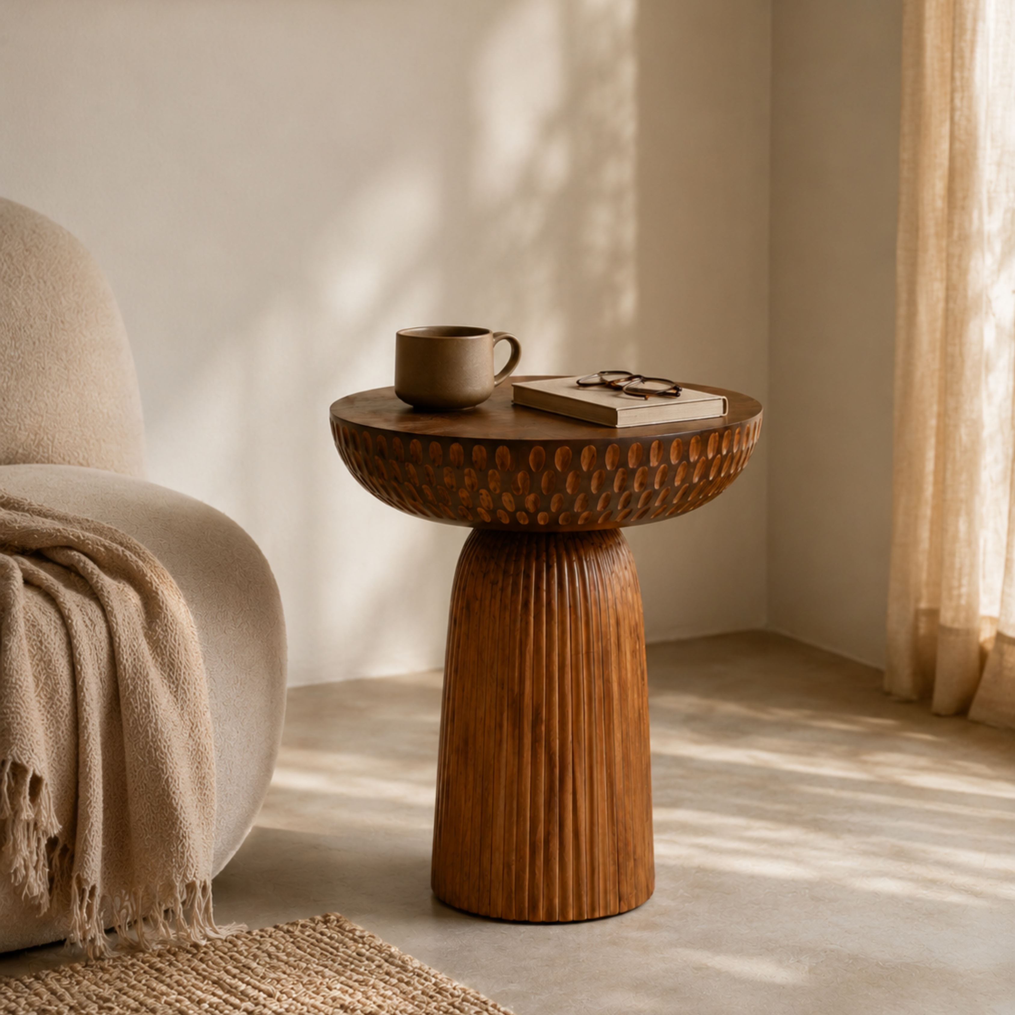 Mova End Table - Teak / Teak wood / Dia: 16’’ H: 20’’ - Furniture