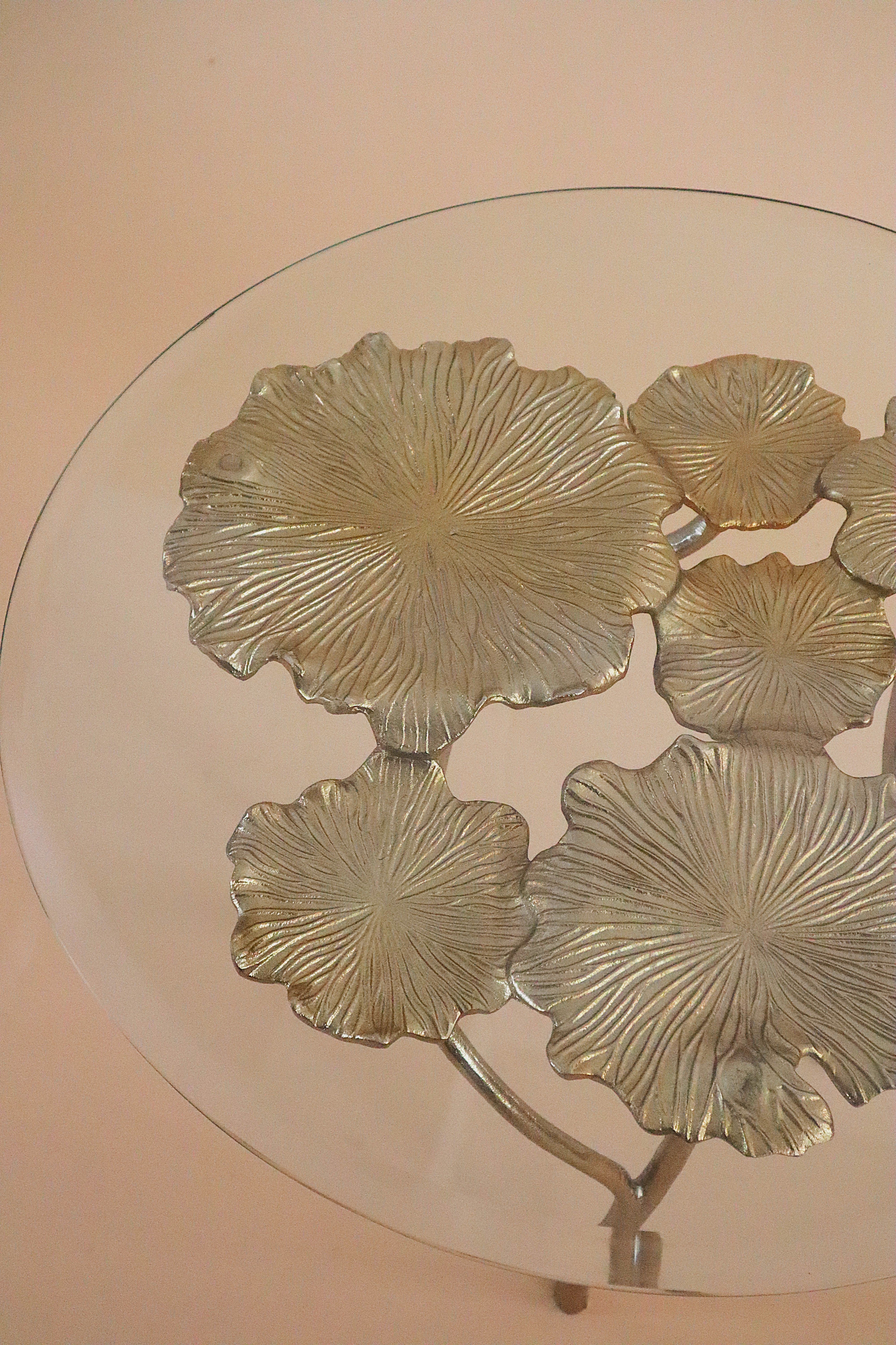 Nelumbo Table - Dia 25’’ x H 20’’ / Brass plated Aluminium, Glass - Coffee Table