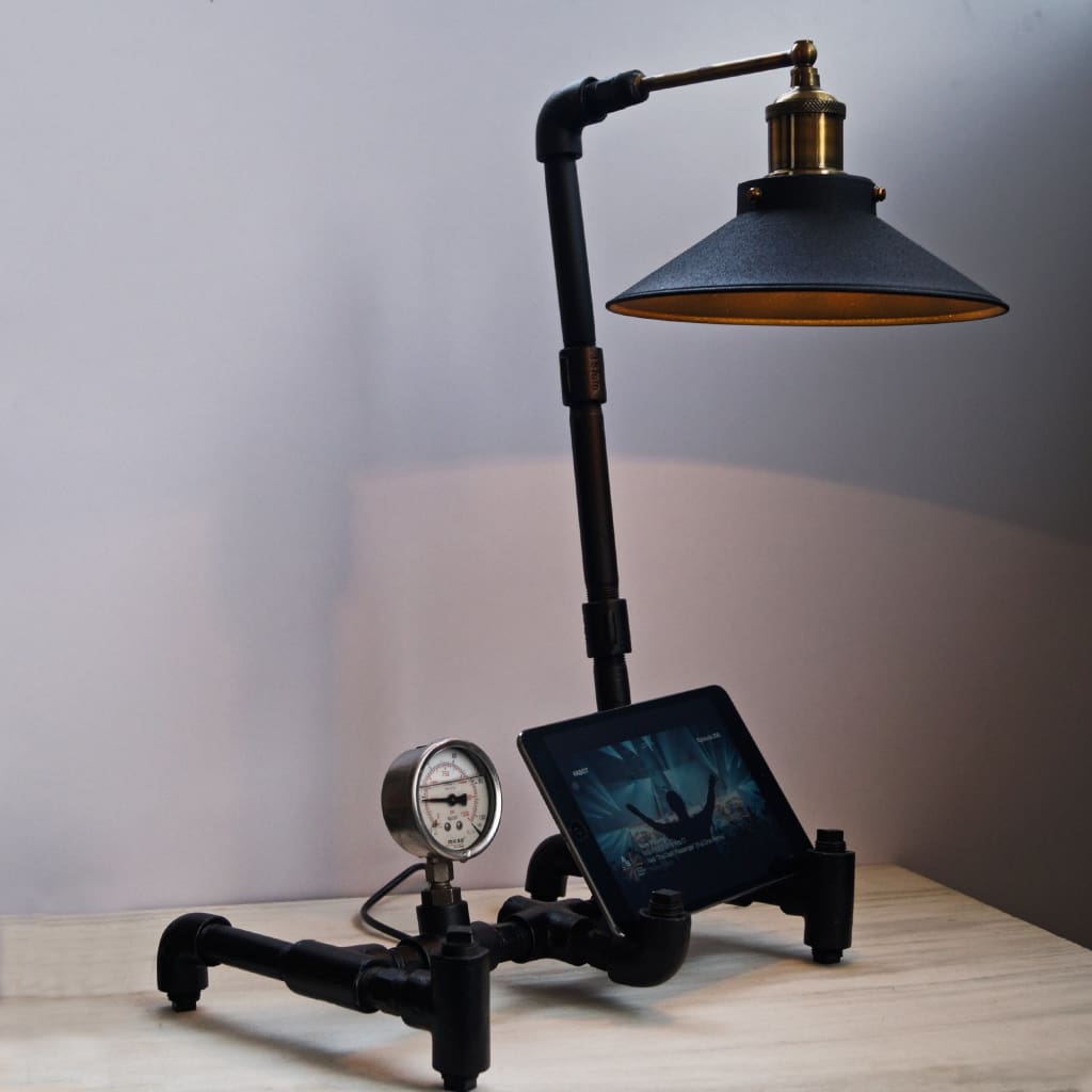 Nordic Industrial Table Lamp Tablet Stand