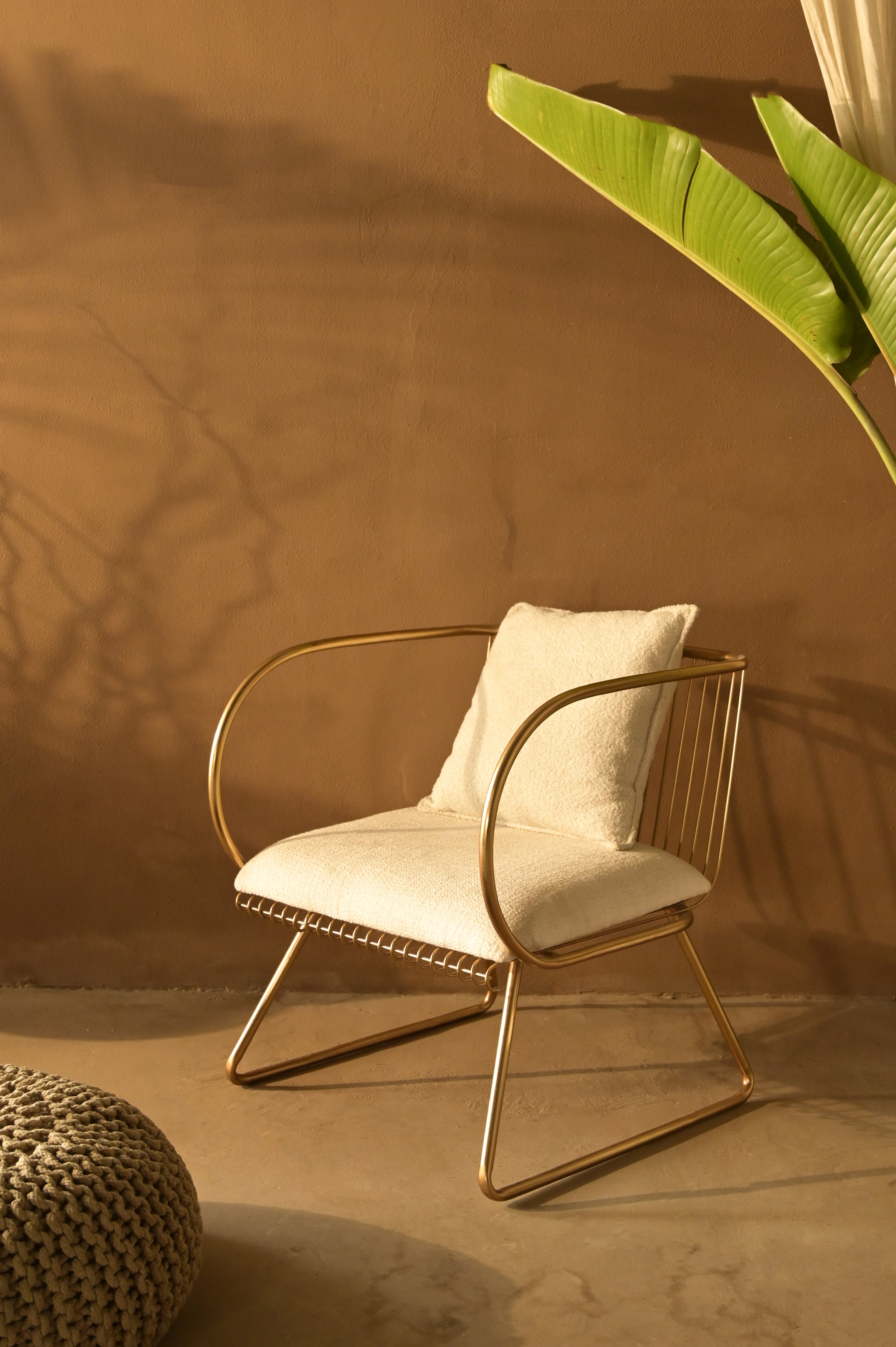 Nuvé Lounger - L:24 x W:24 x H:28 In inches / Metal - Indoor Furniture