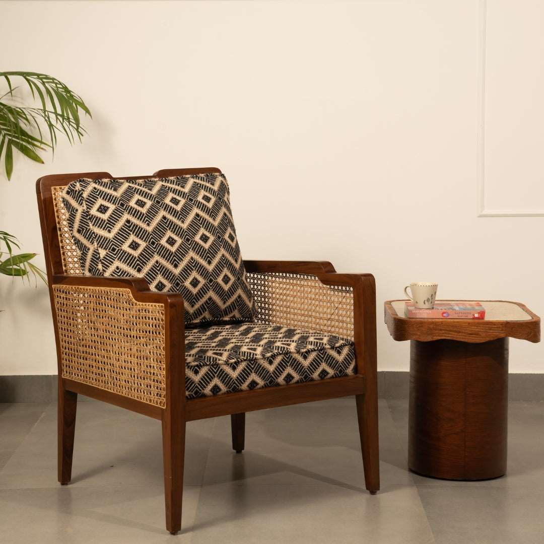 Onyx Accent Chair - Furniture