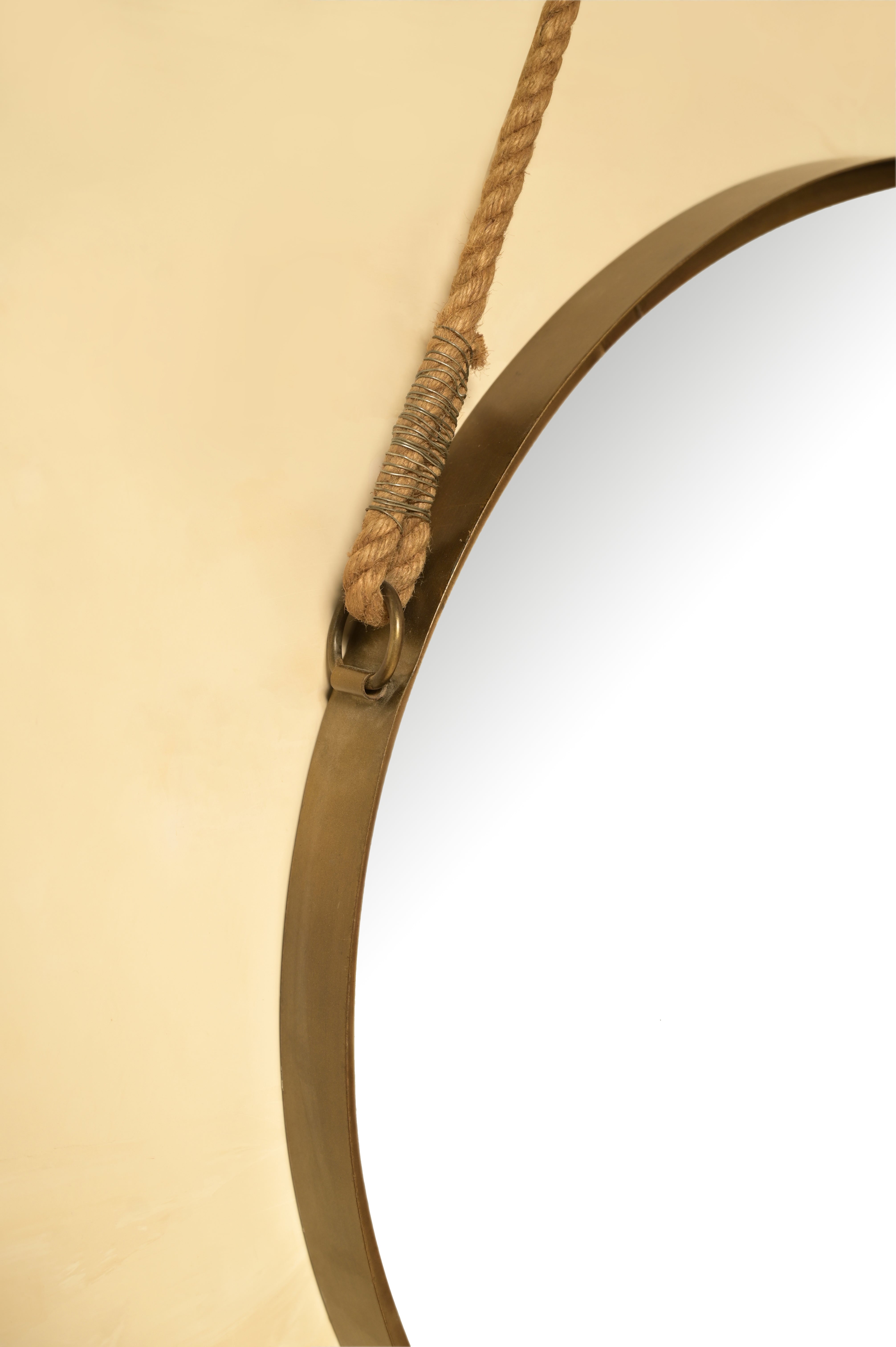 Opal Wall Mirror - L:24 x W:2 x H:24 In inches / Metal and Mirror - Décor