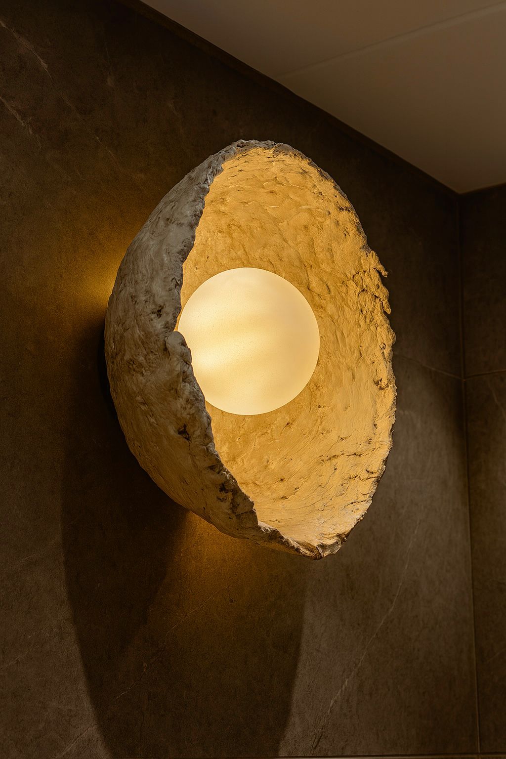 Papier-m√¢ch√© Manor Wall Sconce