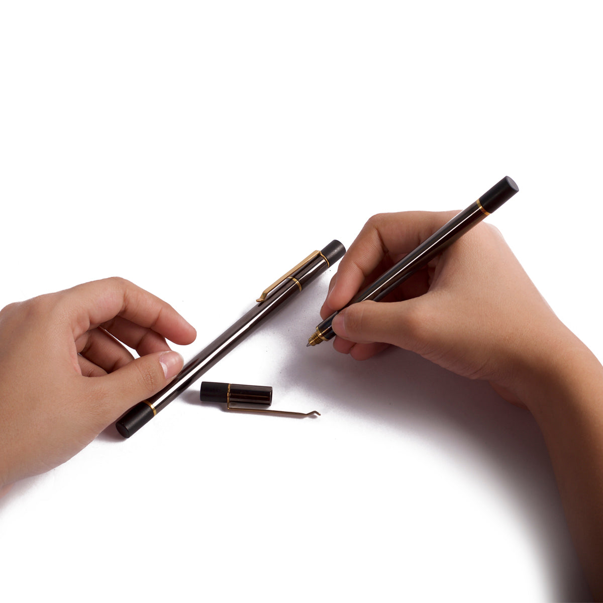 Pen - Black / Brass - Decor
