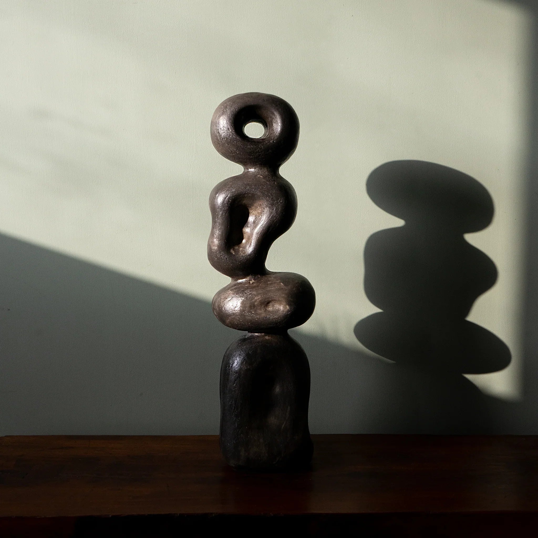 Ren Sculpture Black Small - Black / Fibre Glass / L:23 x W:16 x H:71 In cm - Decor