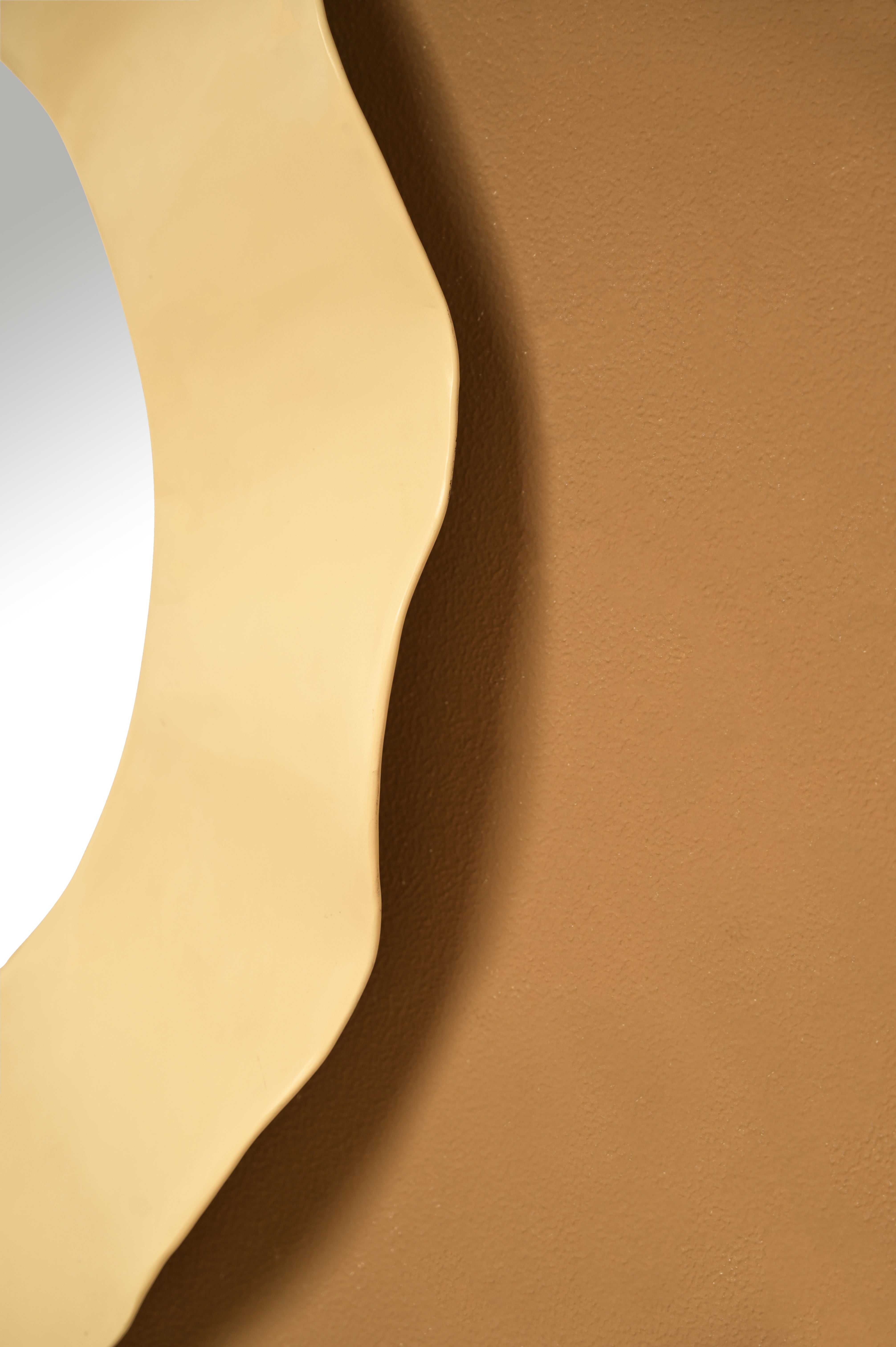 Ripple Wall Mirror - L:27 x W:2 x H:27 In inches / Metal and Mirror - Décor