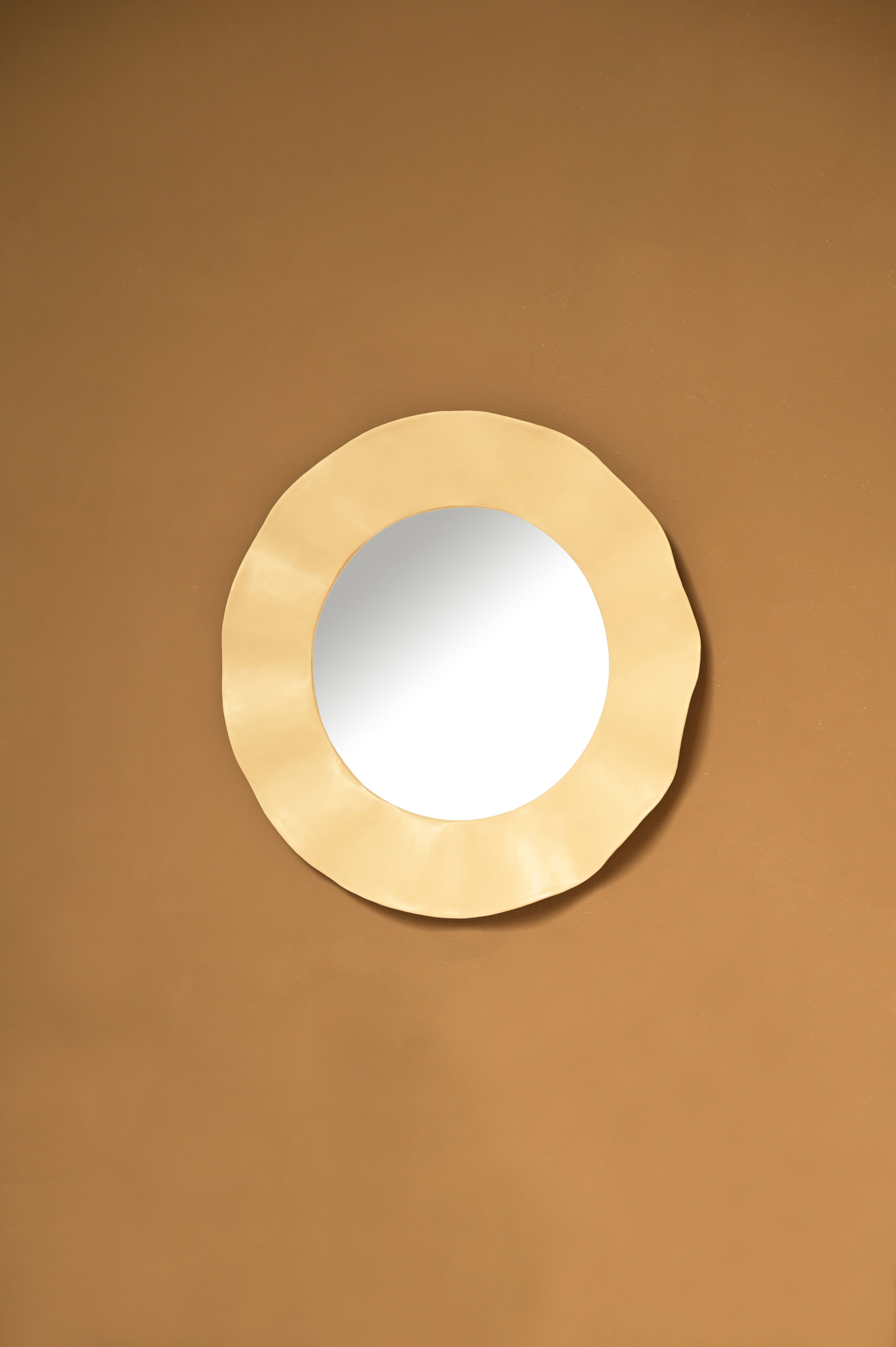 Ripple Wall Mirror - L:27 x W:2 x H:27 In inches / Metal and Mirror - Décor