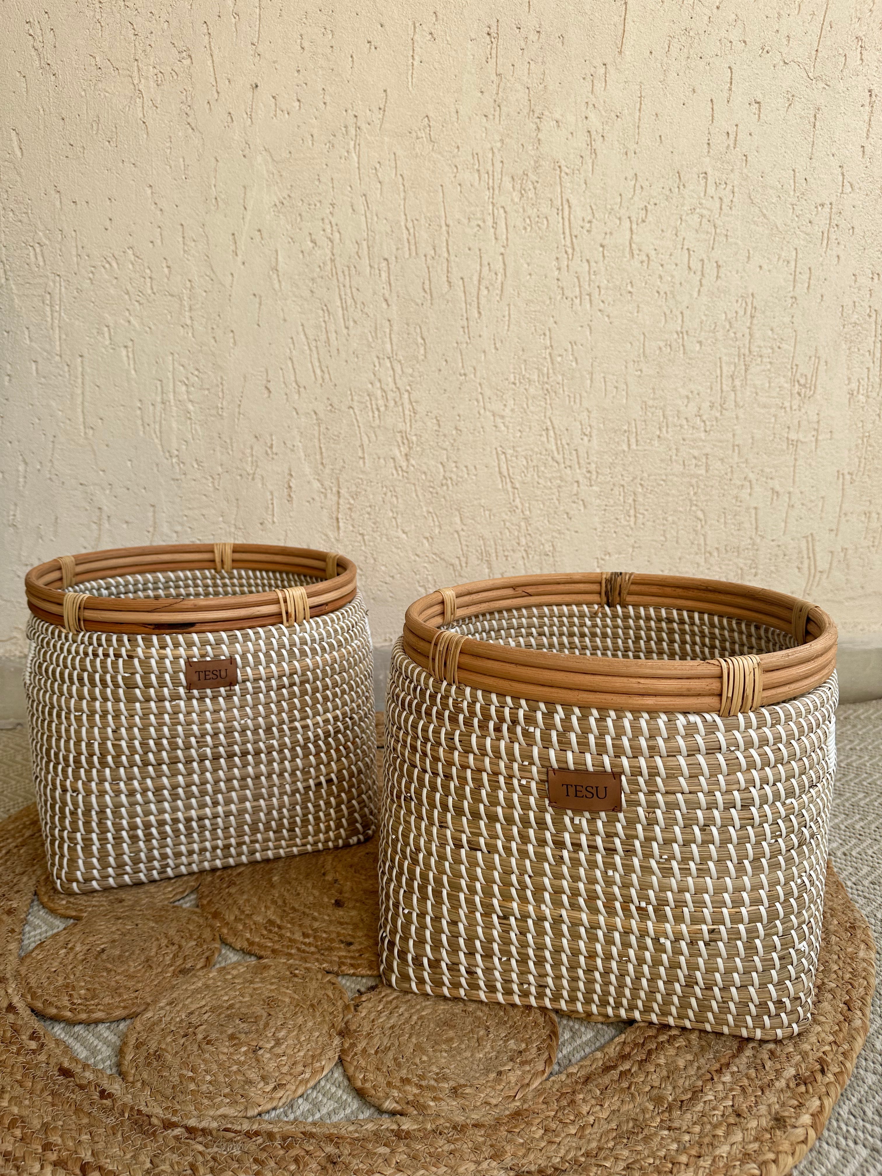 Seagrass Plant Holder - White / Sea Grass - Decor