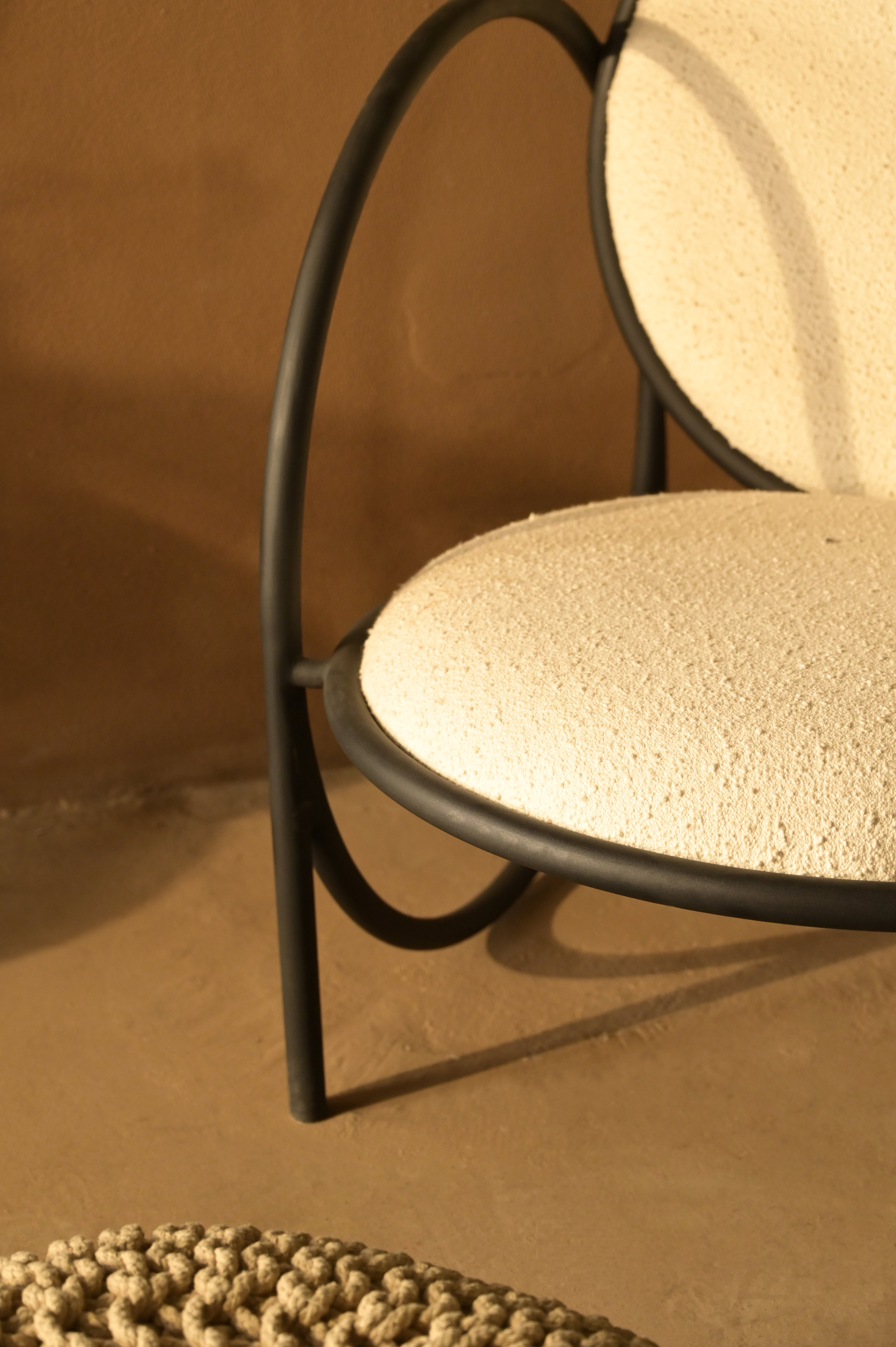 Sienna Lounger - L:33 x W:25 x H:36 In inches / Metal - Indoor Furniture