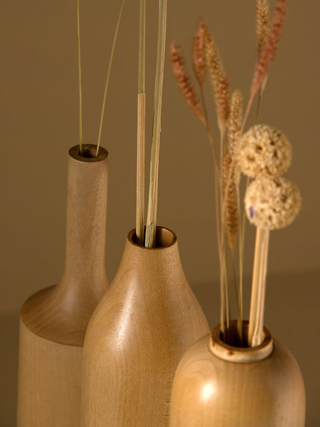 Sinuous V15 Set of 3 - white to light beige / Sycamore wood / Biggest: Height: 14 in& Diameter: 2.5 in - Decor