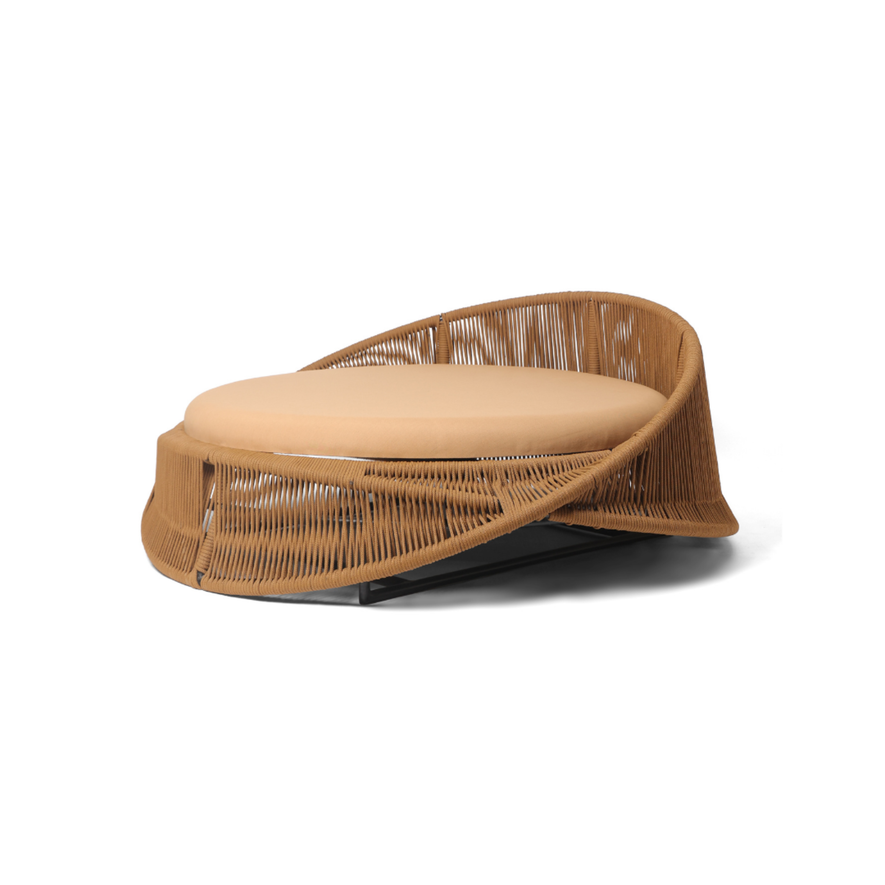 Reva Daybed – outdoor lifestyle setting