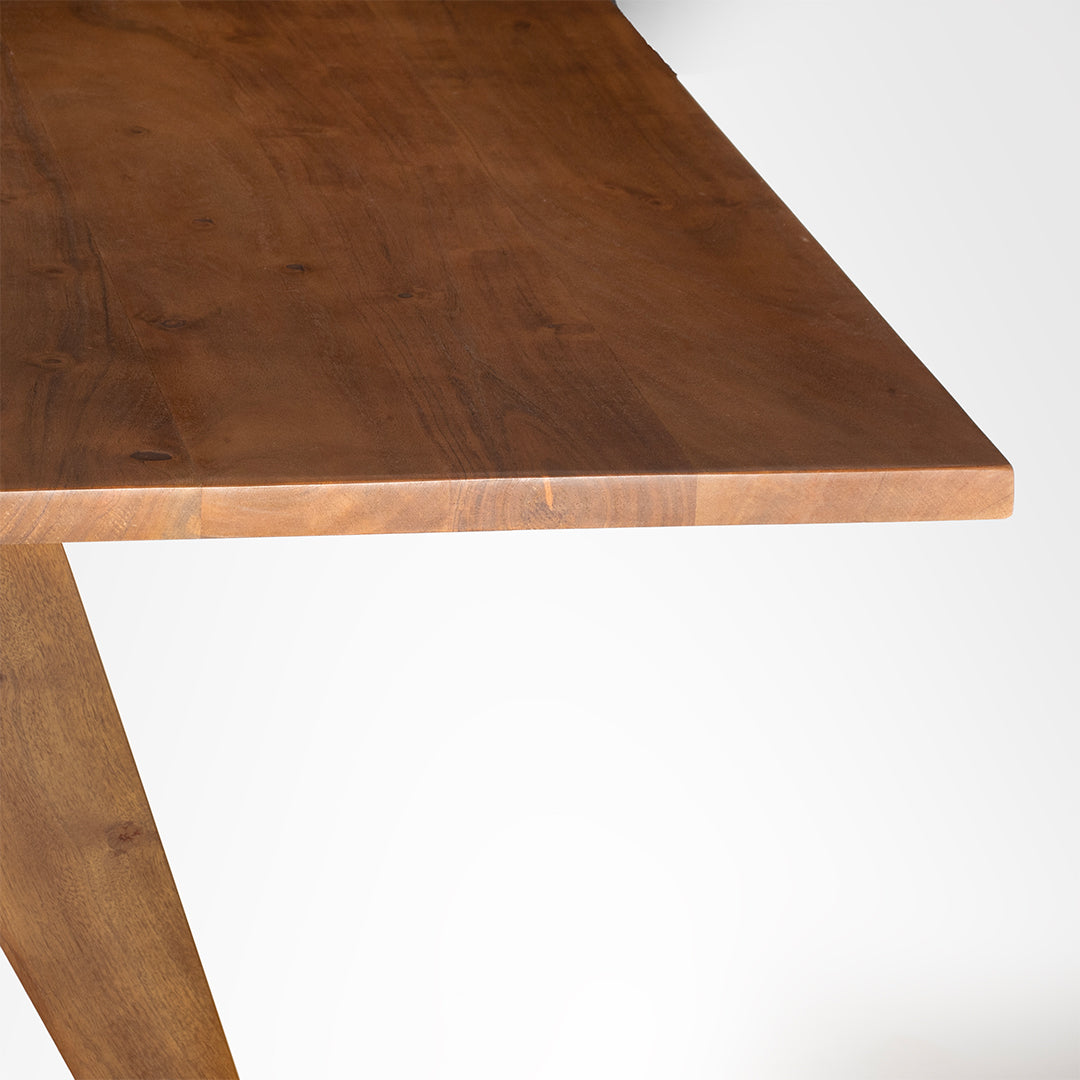 The Chandigarh Dining Table - L: 42’’ B: 42’’ H: 30’’ / Walnut / Acacia Wood - Furniture