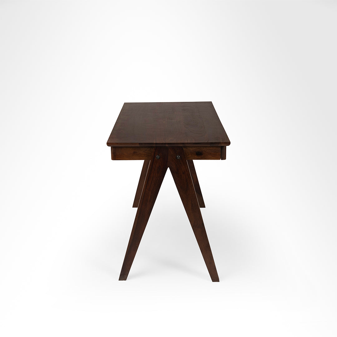 The Chandigarh Study Table