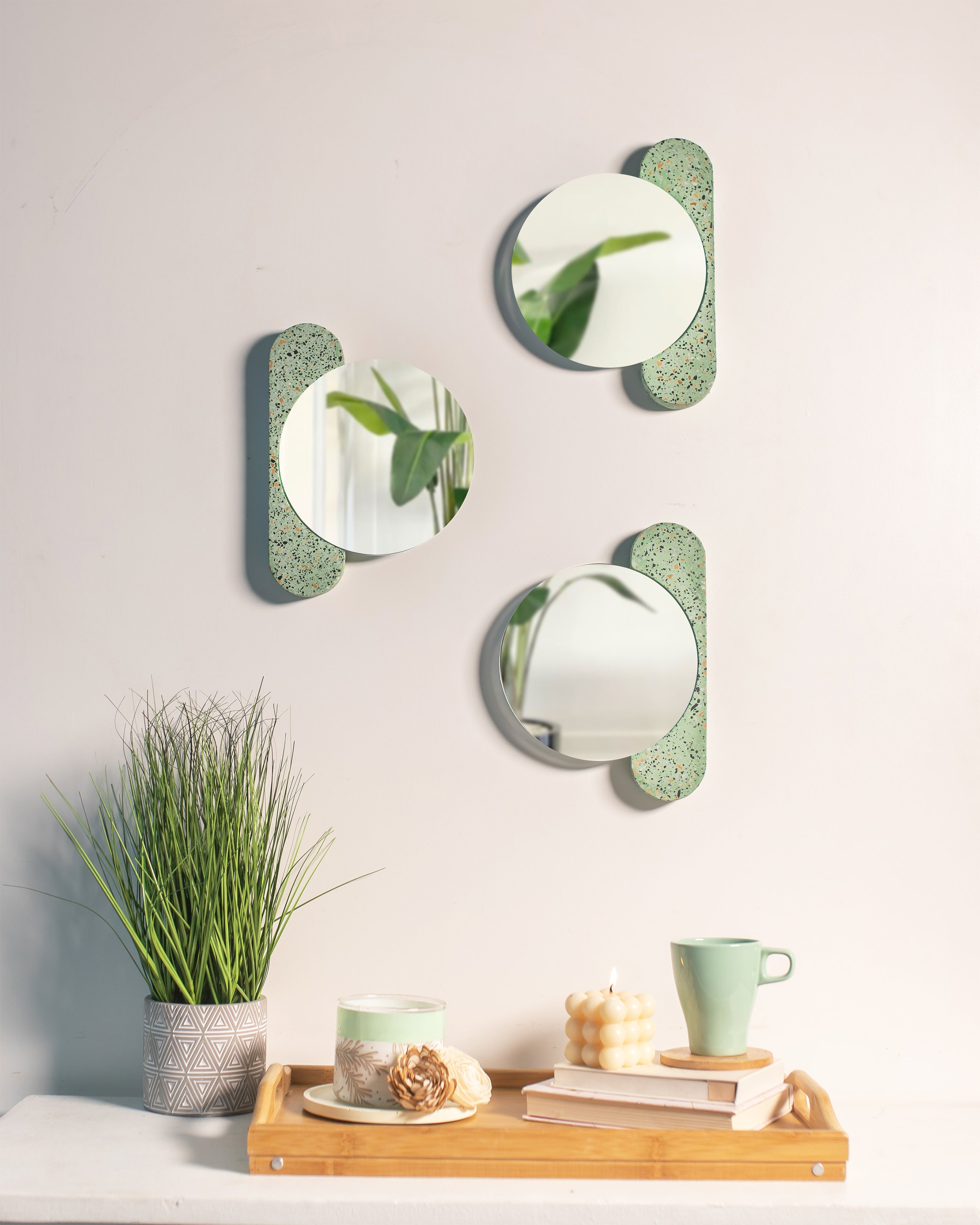 Tic Tac Mirrors - Terrazzo Marble Chips on Jade Green / L: 30.0cm x B: 20.0cm x H: 2.4cm / Terrazzo - Stone chips