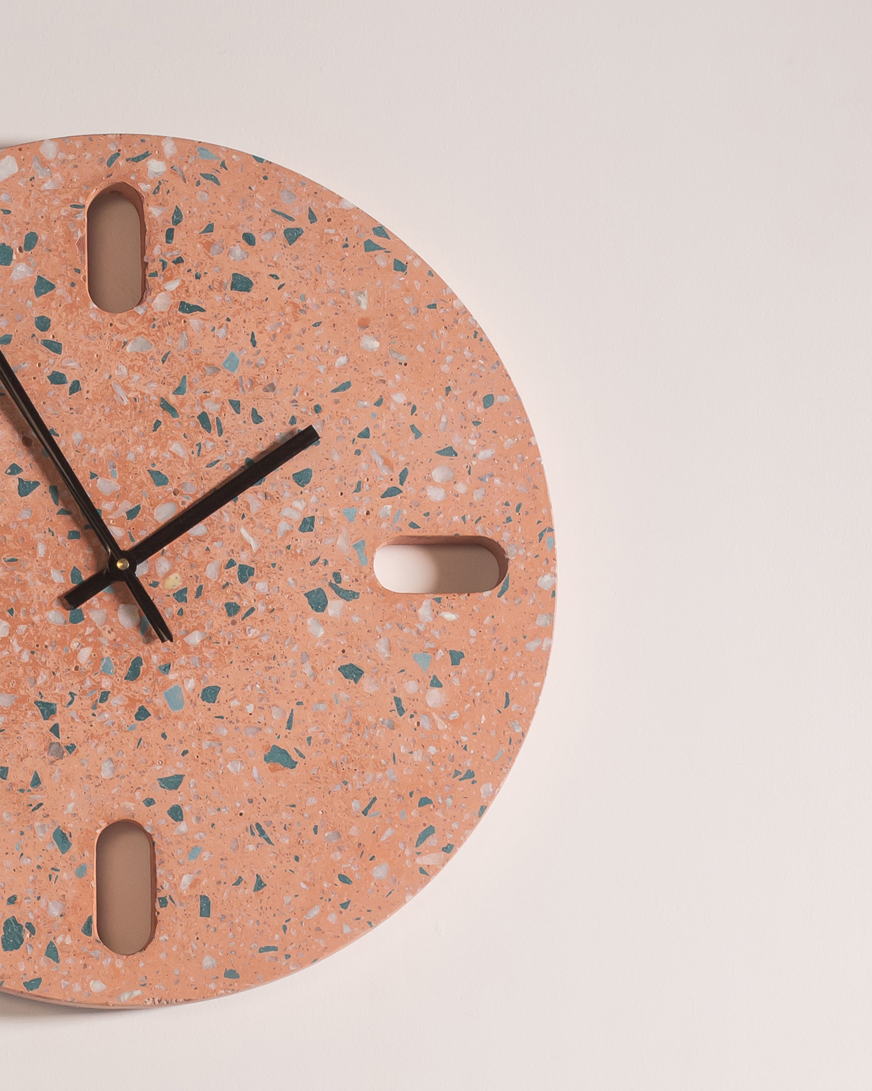 Tic Toc Clock - Decor
