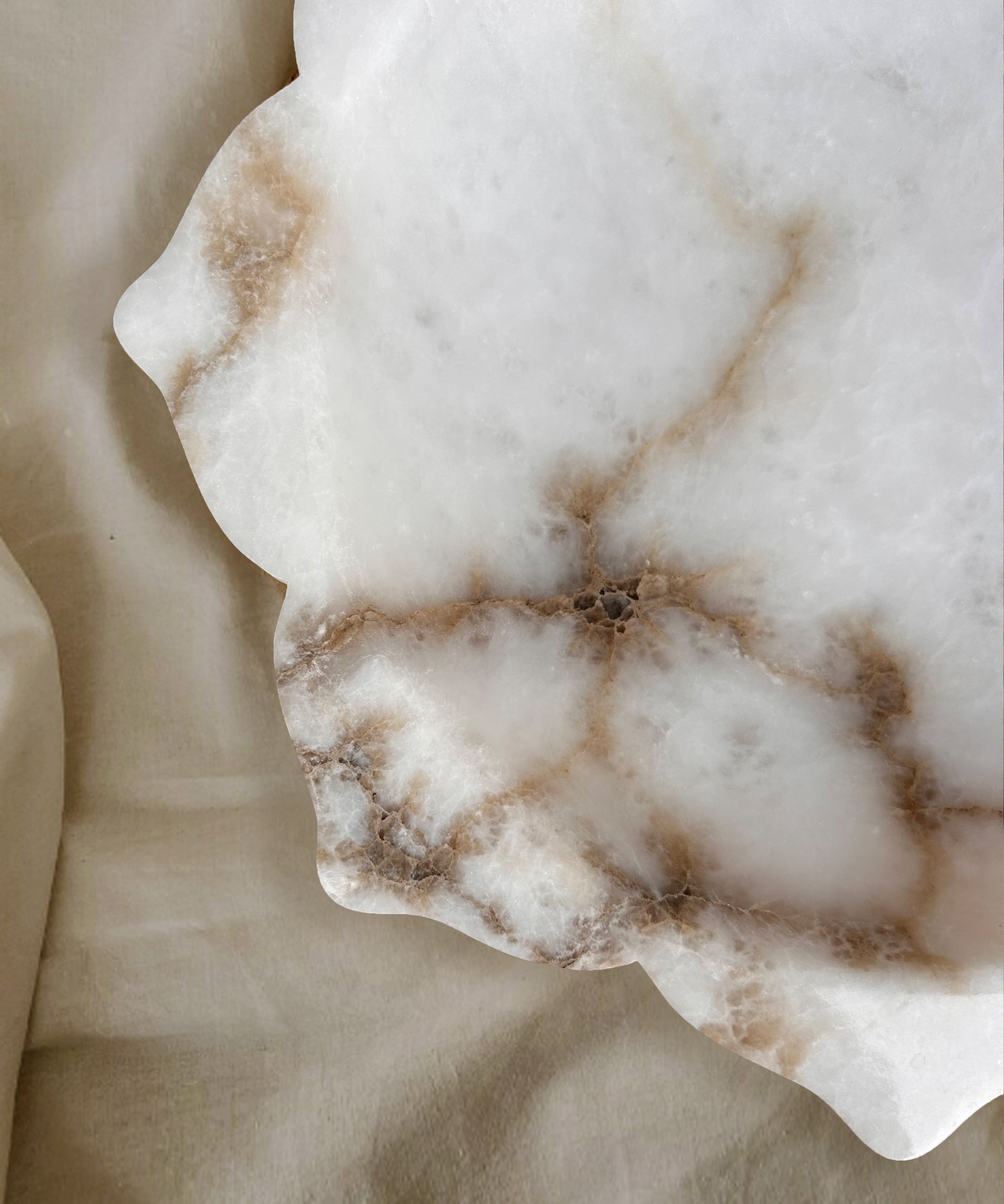 Urli - Small (Dia:250mm, H: 45mm) / Alabaster - Decor