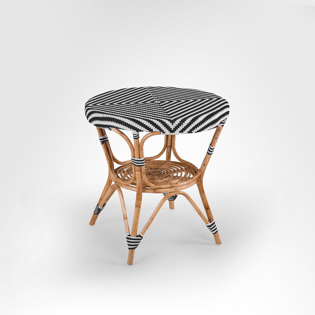 V Popsicle Cane Table And Chairs Set