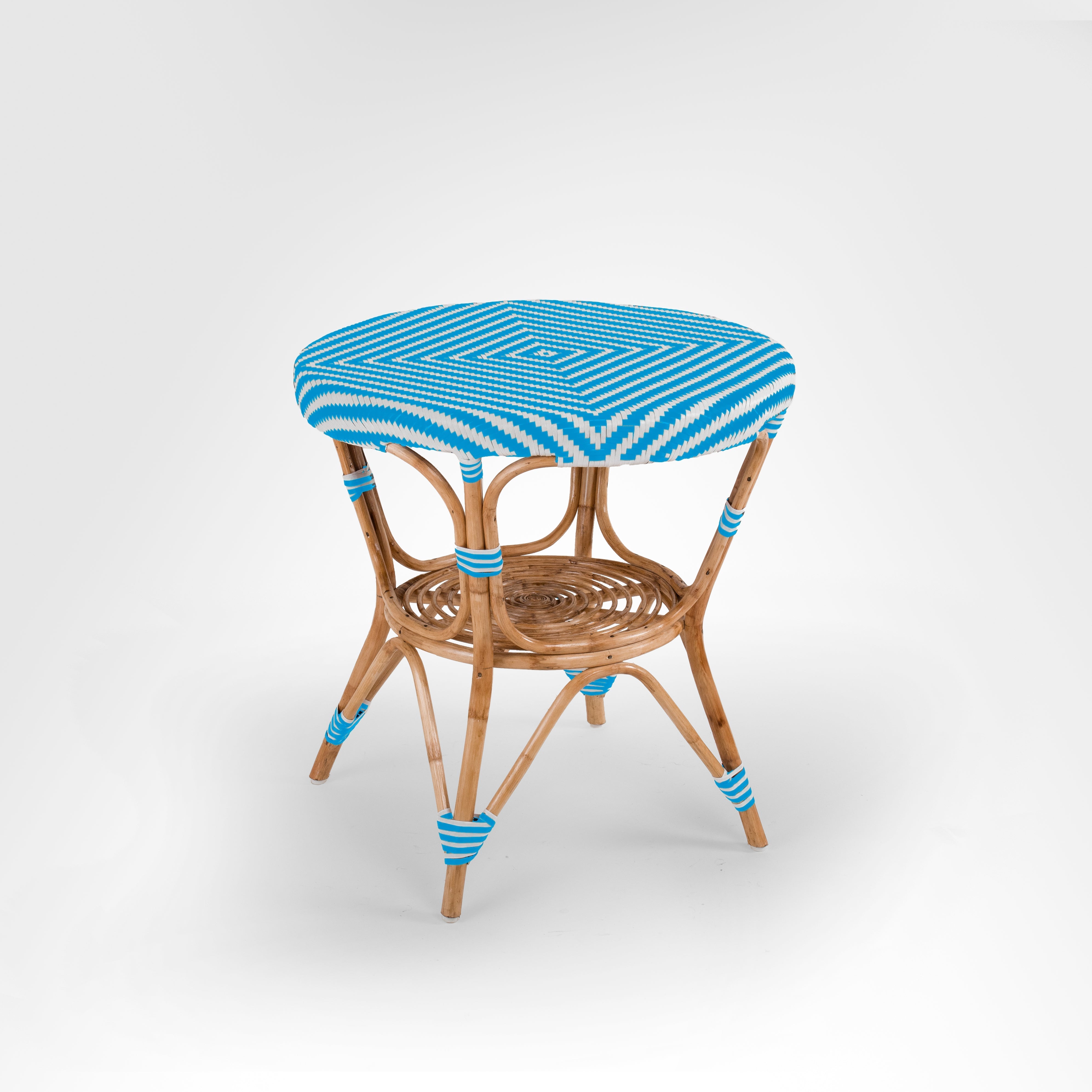 V Popsicle Cane Table And Chairs Set