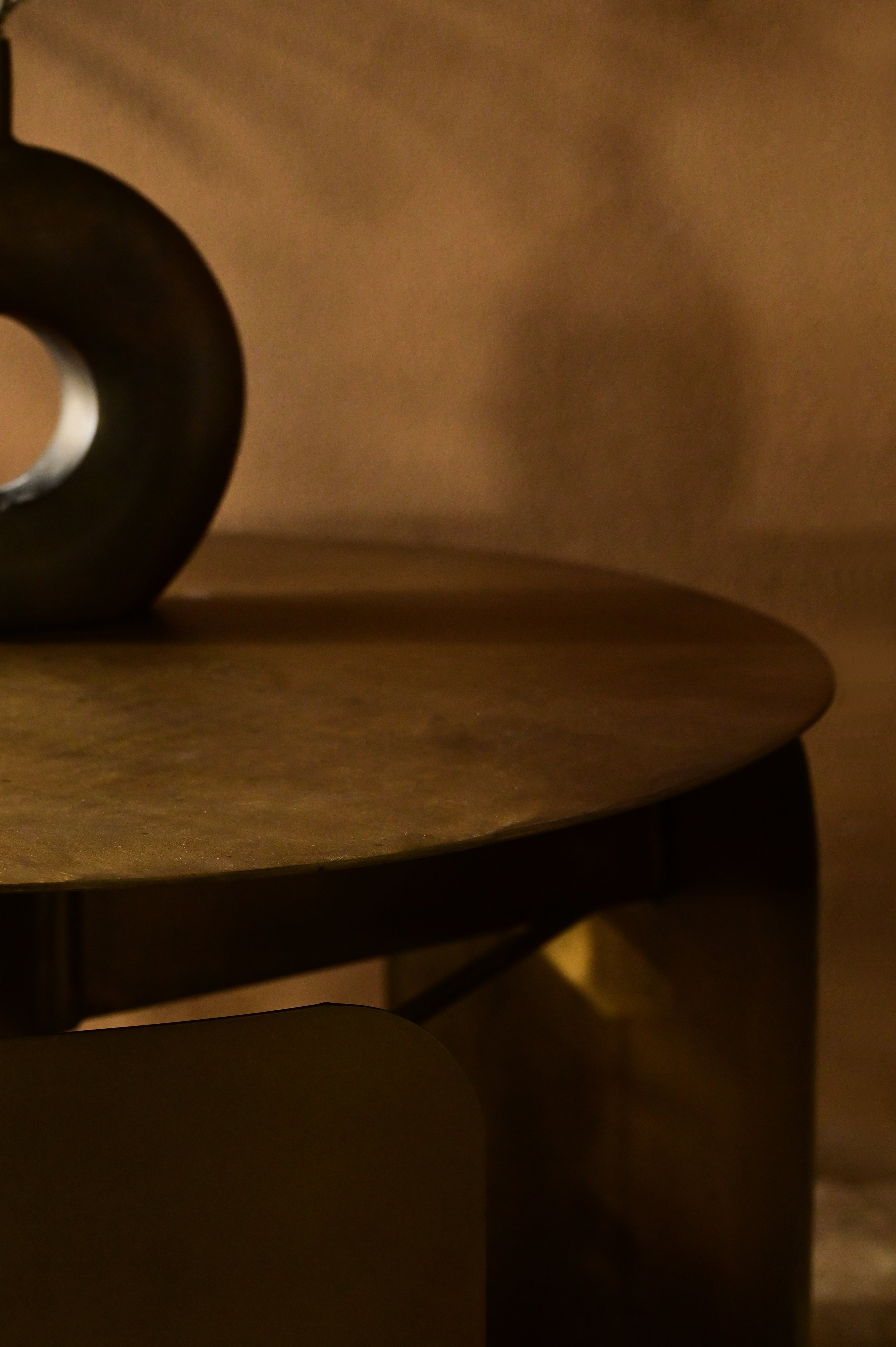 Verdé Coffee Table - L:24 x W:24 x H:18 In inches / Metal - Indoor Furniture