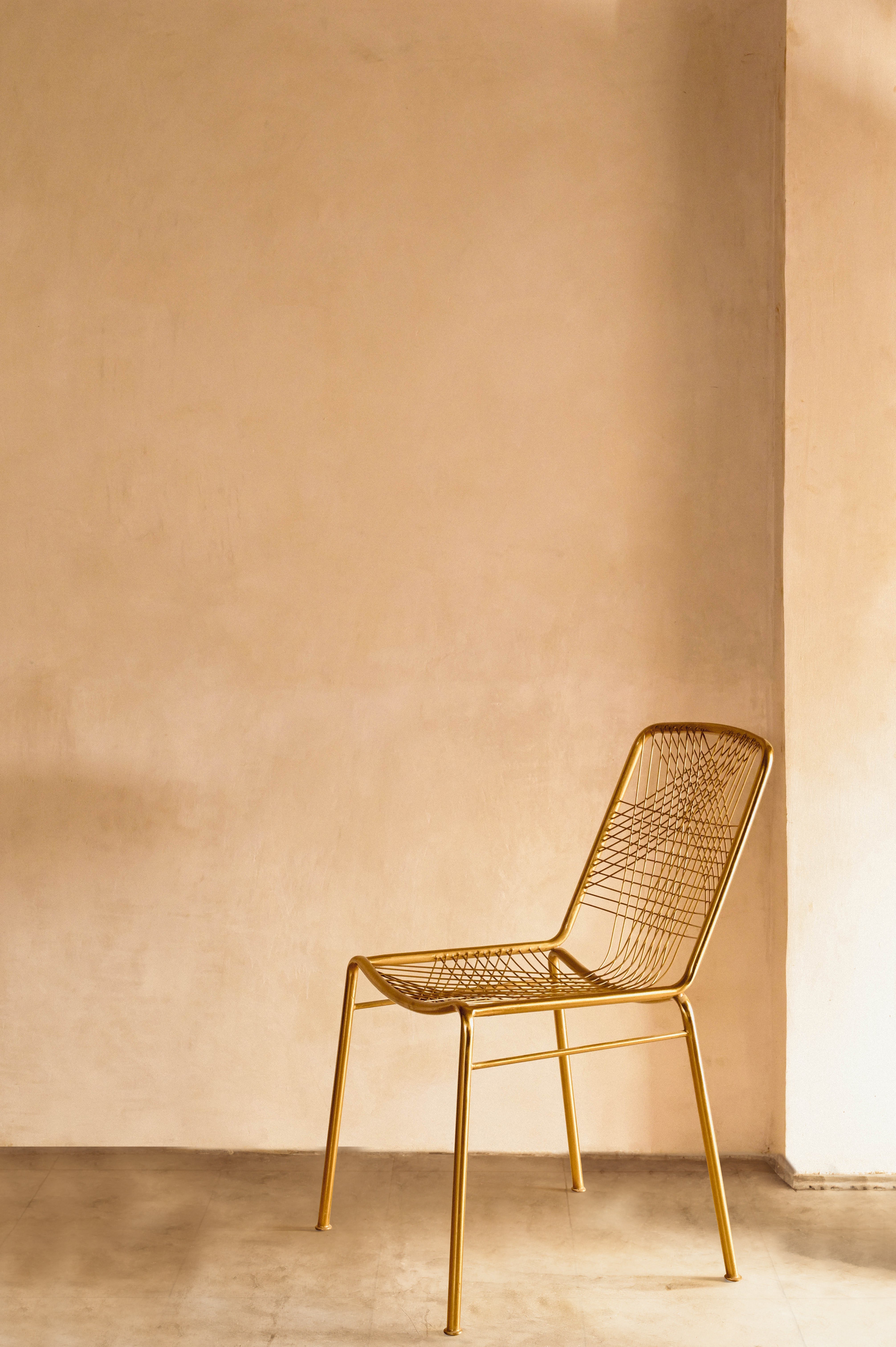 Veya Chair - L:21 x W:20 x H:32 In inches / Metal - Indoor Furniture