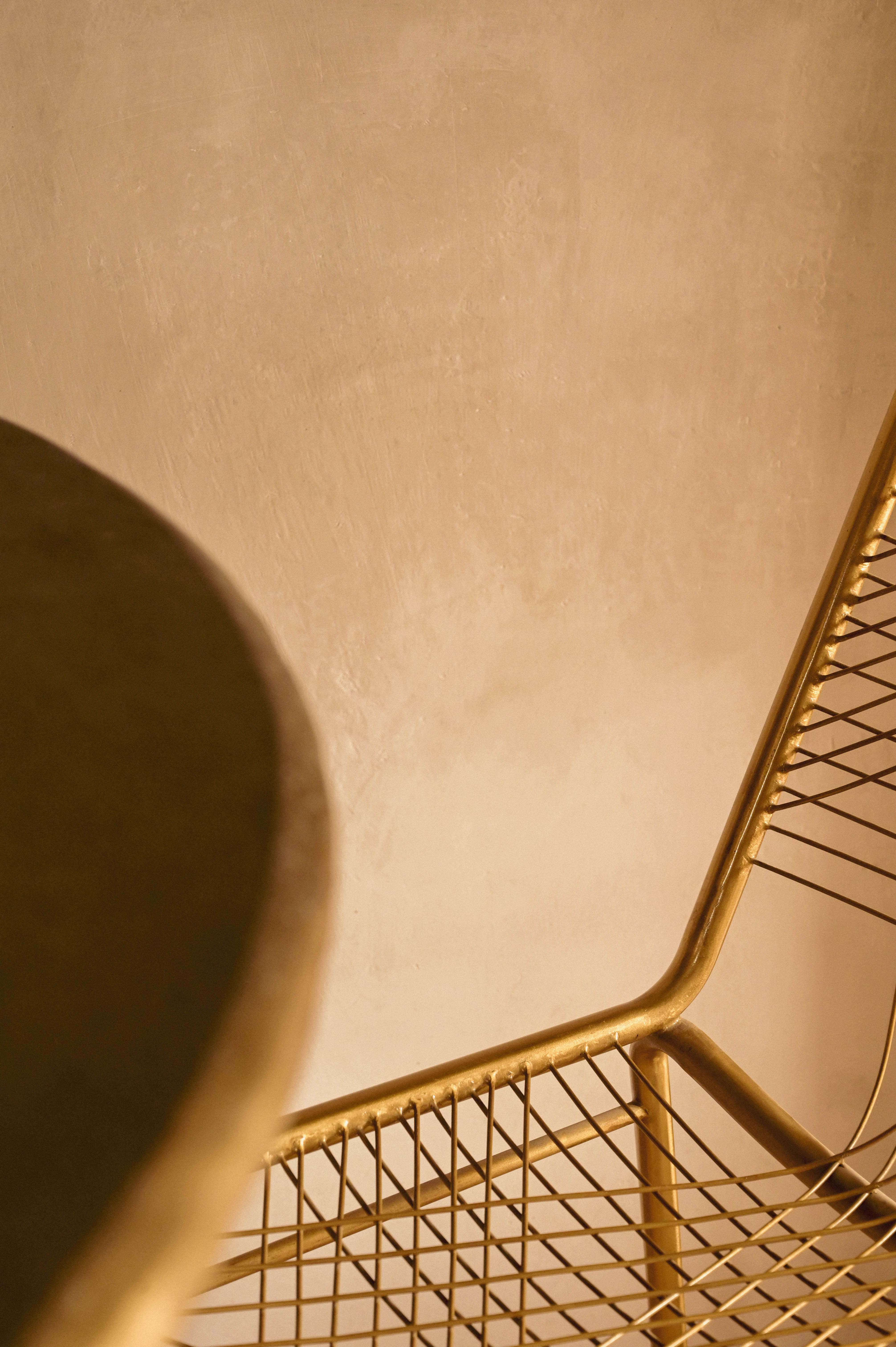 Veya Chair - L:21 x W:20 x H:32 In inches / Metal - Indoor Furniture