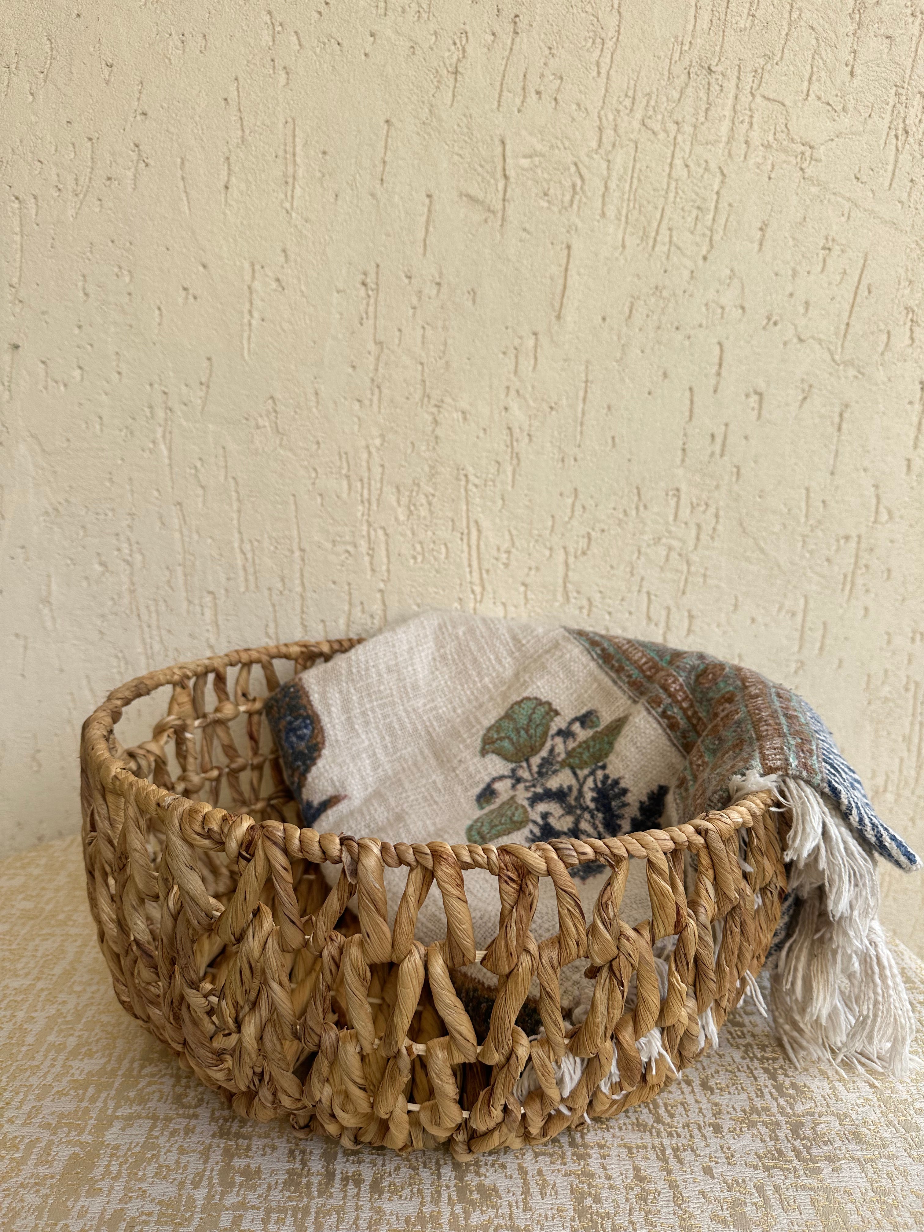 Water Hyacinth Cut-Work Basket - Natural / Water Hyacinth - Decor