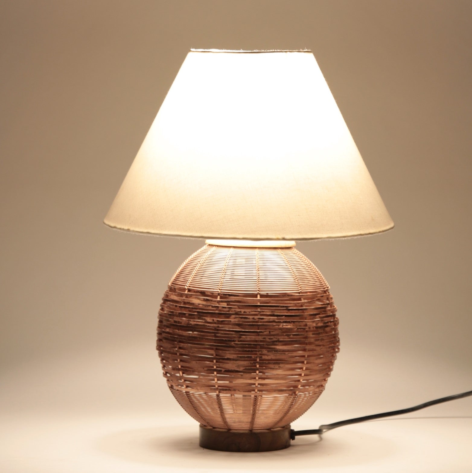 Takki Table Lamp