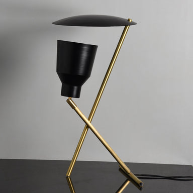 Cdl112 Anubis Table Lamp