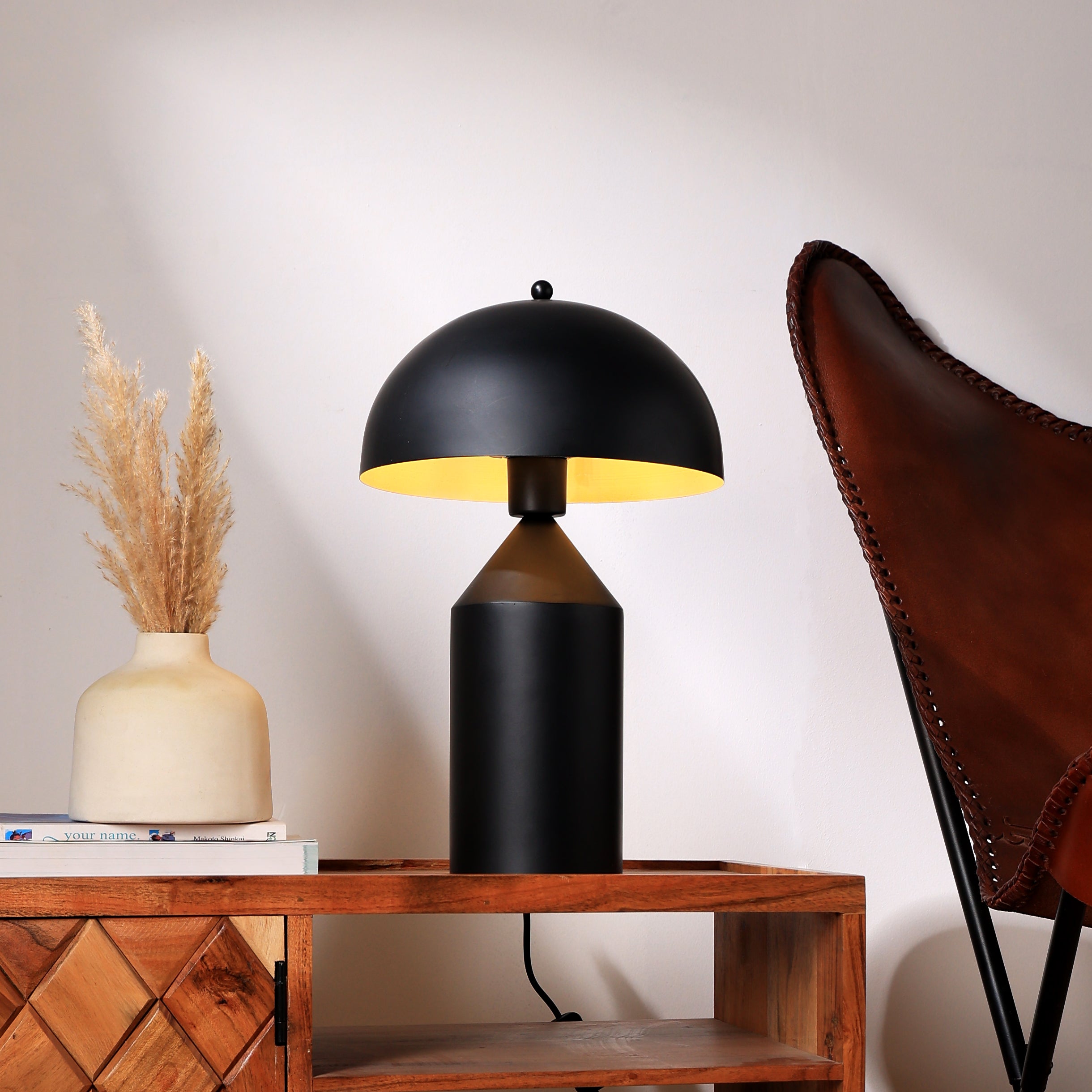 Cone Pagen Lamp Black