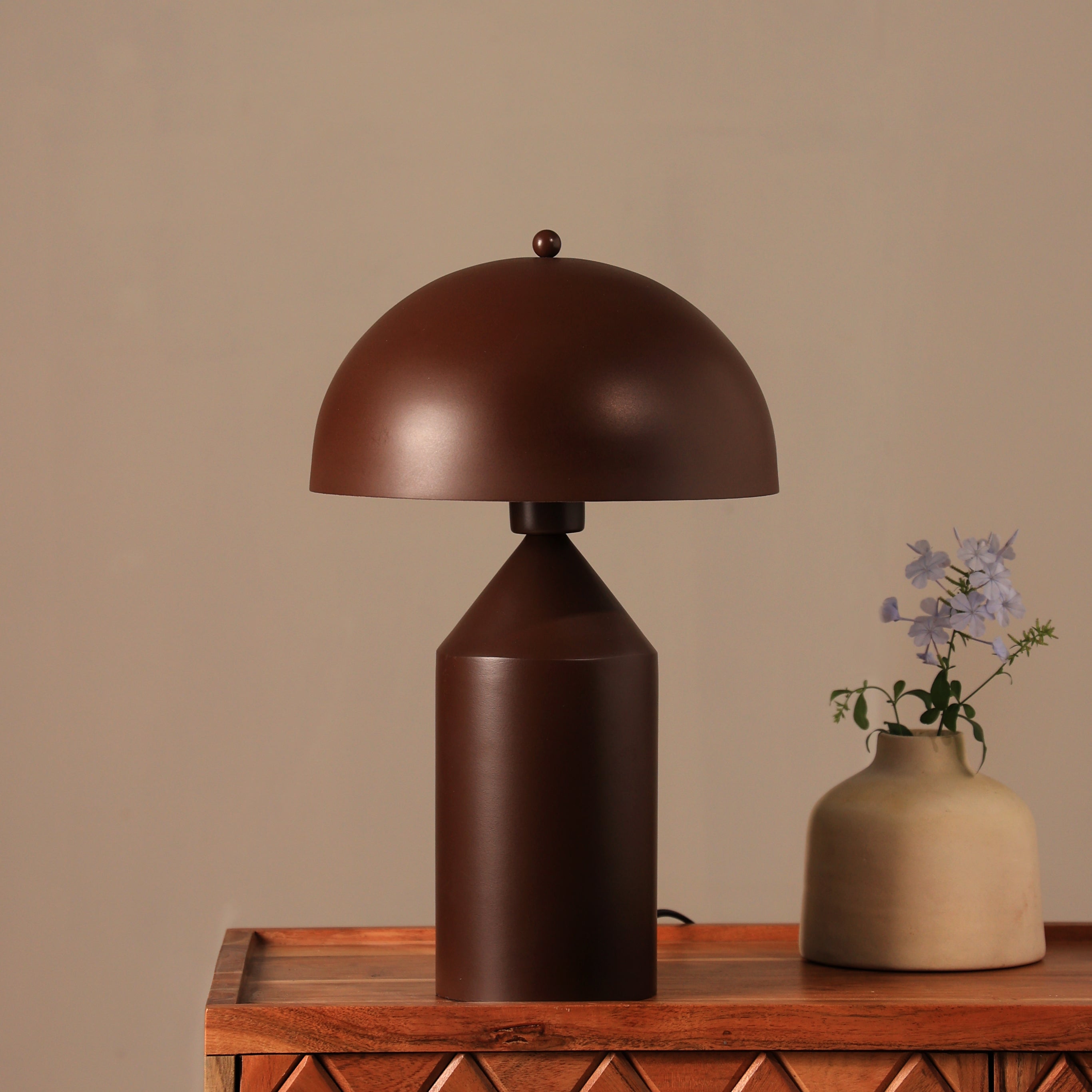 Cone Pagen Table Lamp