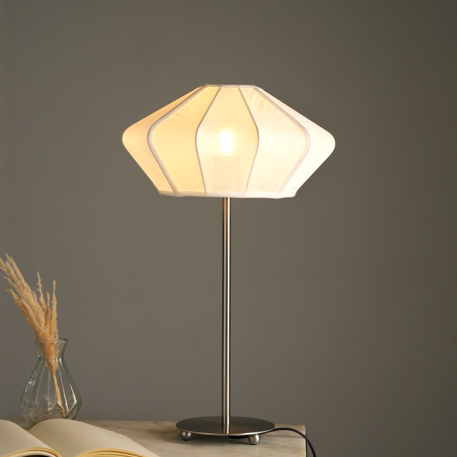 Luxe Collection Paris Table Lamp (Off-White)