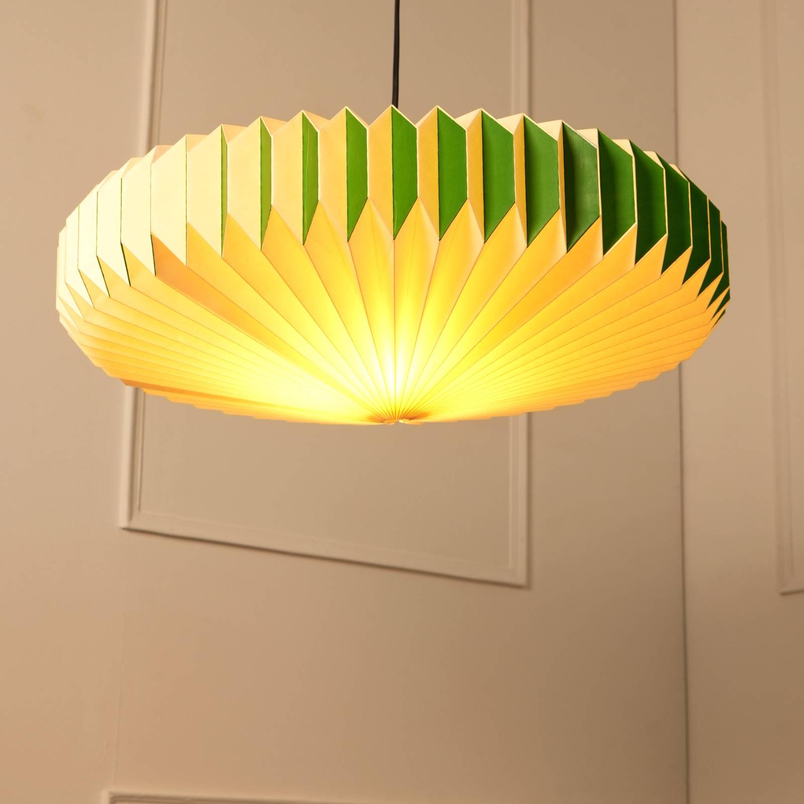 Oblong 2 Parrot Green Lamp