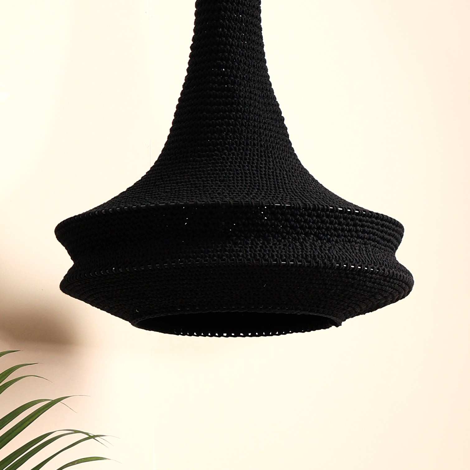 Earth Pendant Lamp Black