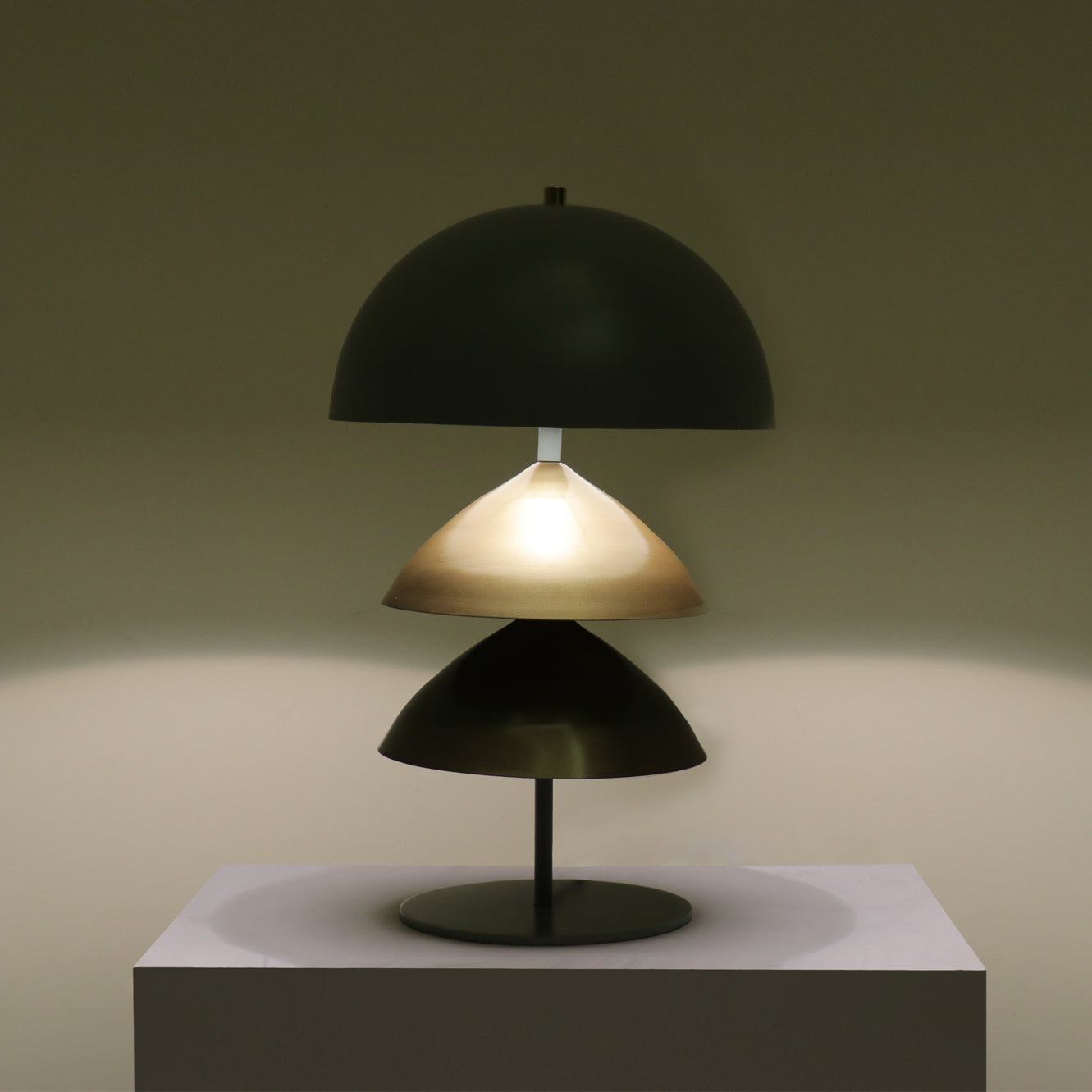 Klint Ray Table Lamp by homeblitz.in