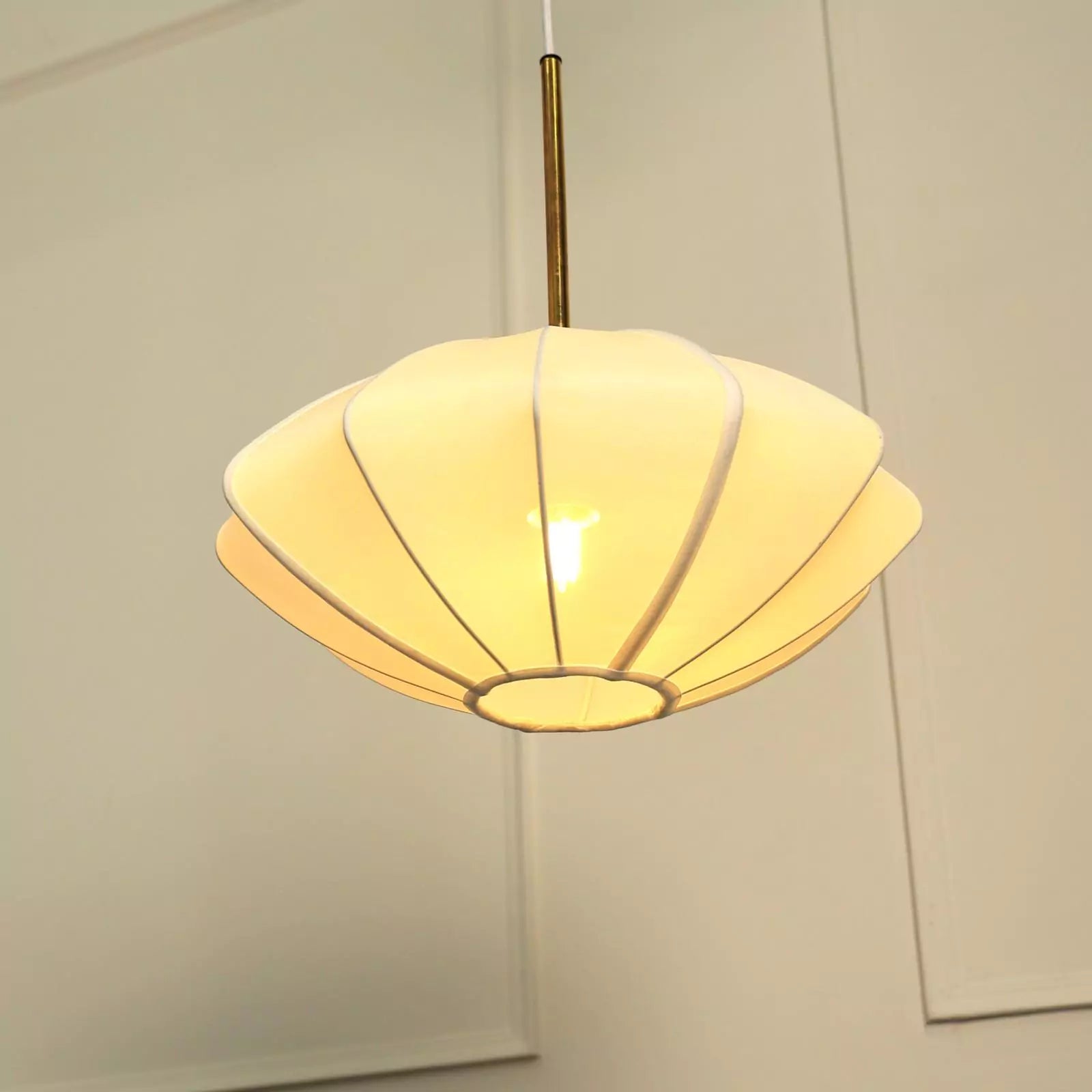 Luxe Collection Tokyo Lamp (Off-White)