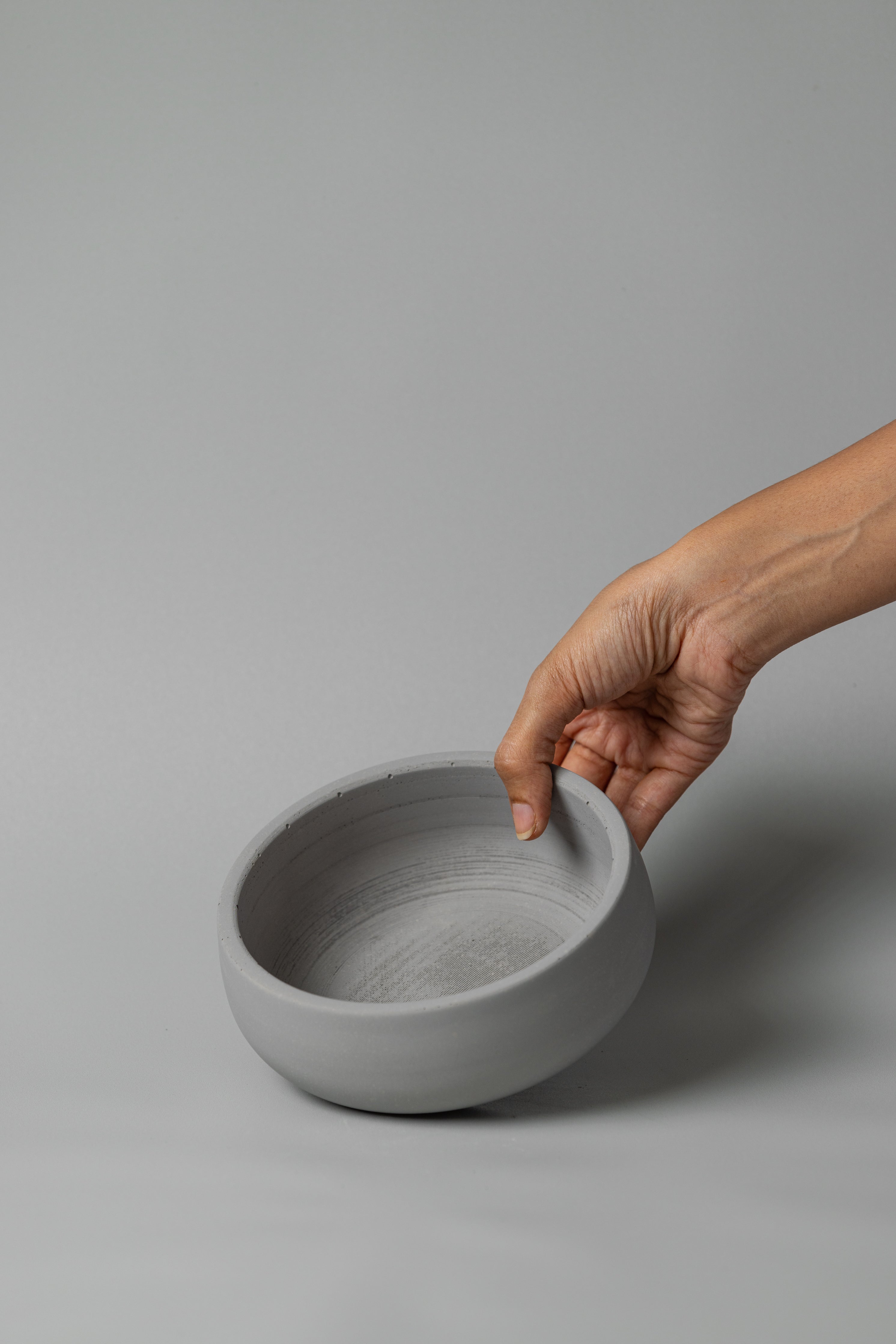 Concrete gray bowl inner finish